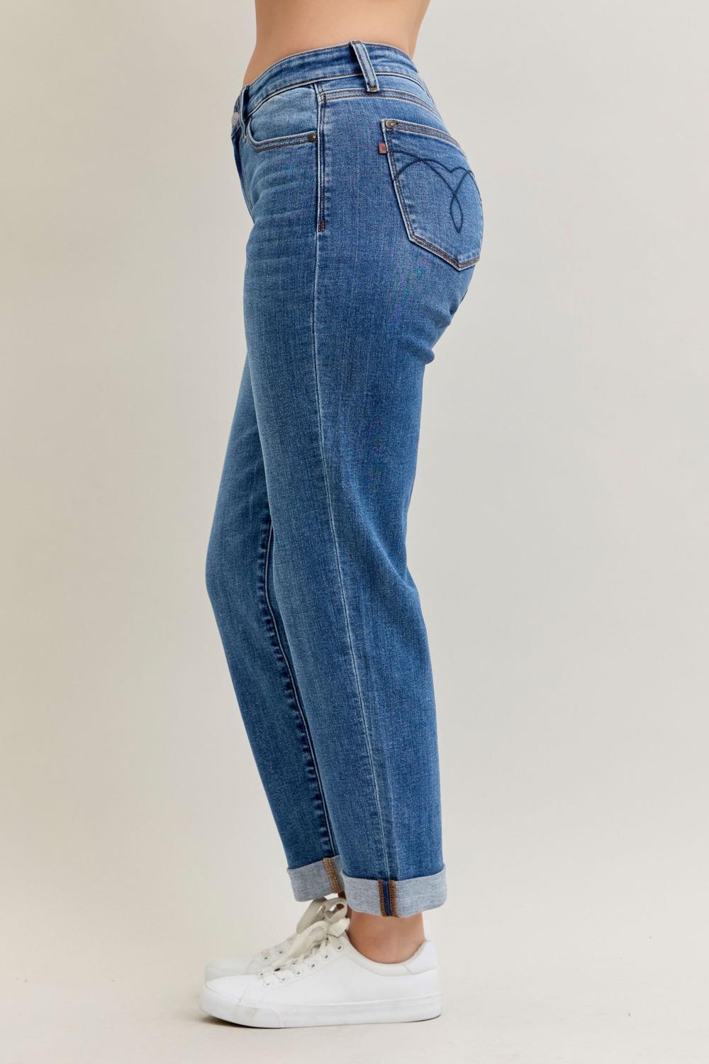 JUDY BLLUE MEDIUM WASH MID RISE CLASSIC CUFF BOYFRIEND JEAN