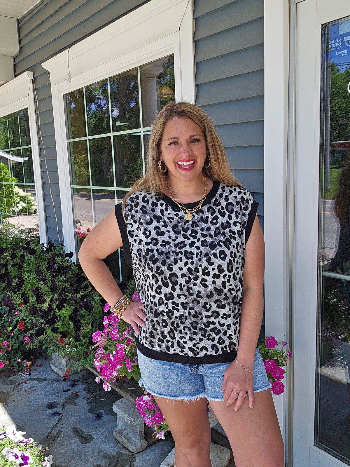 BLACK/CHARCOAL LEOPARD CAP SLEEVE KNIT TOP