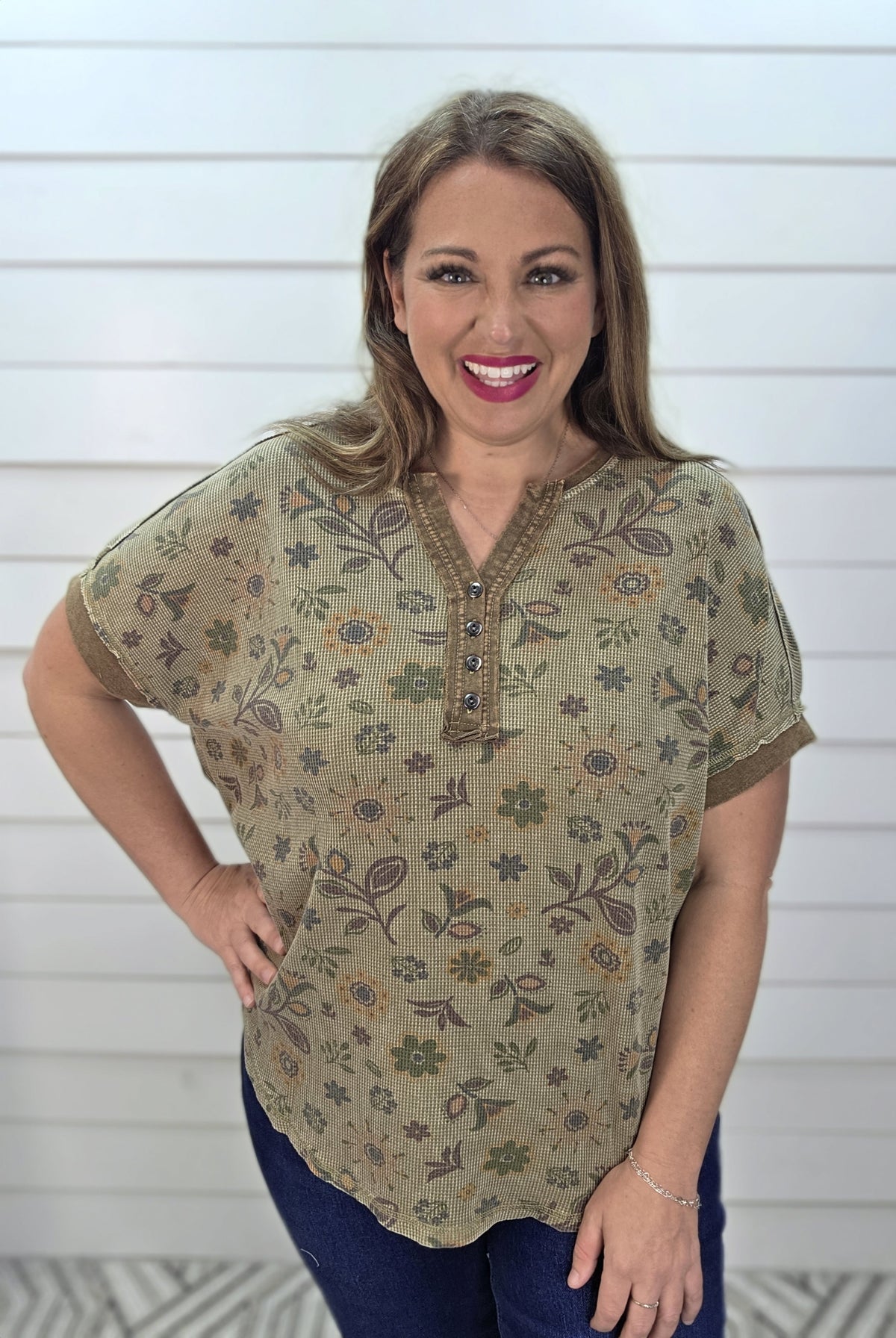 OLIVE FLORAL WAFFLE VINTAGE WASH OVERSIZED KNIT TOP