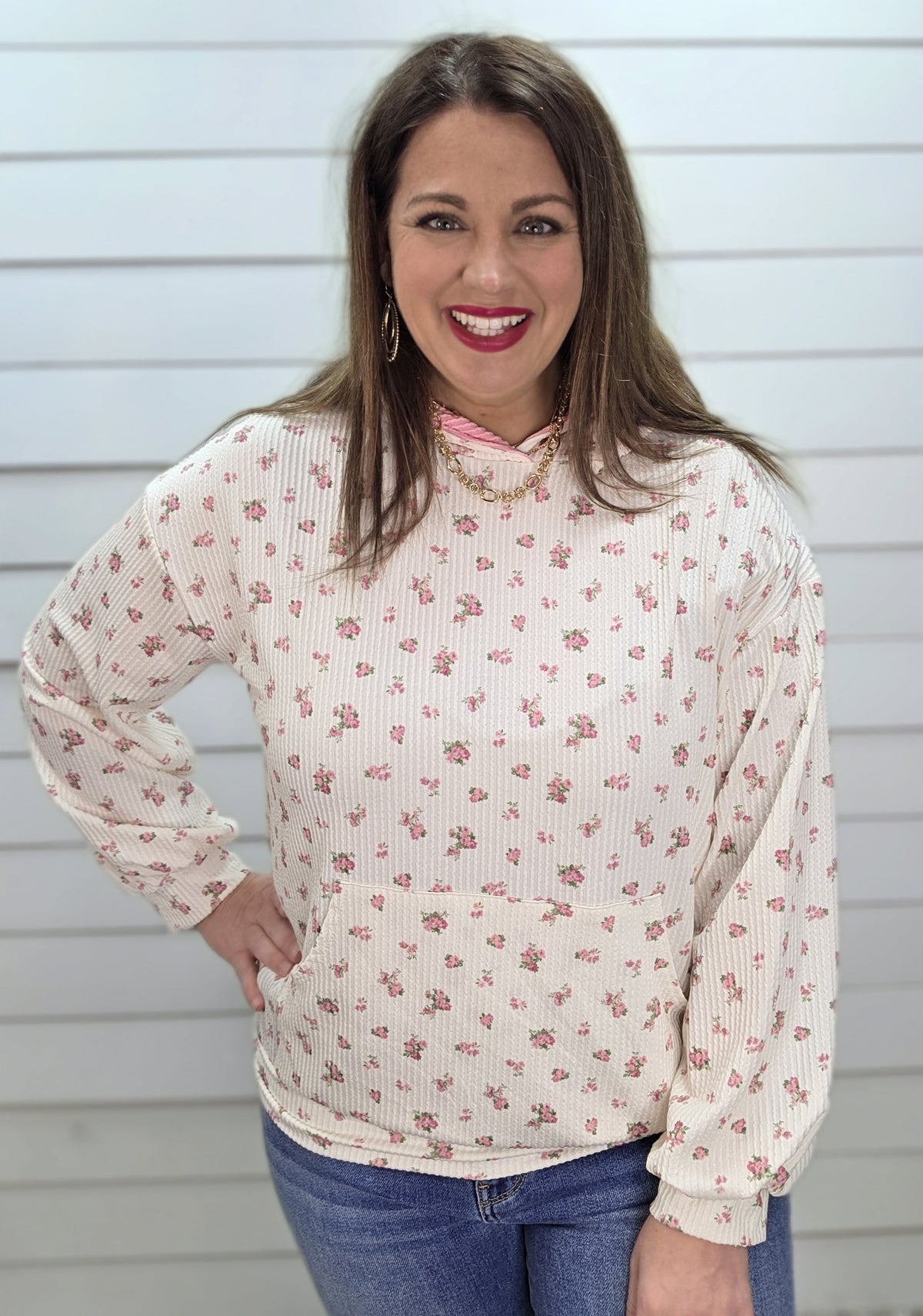 WHITE/PINK PETITE FLORAL RAISED RIBBED LIGHT WEIGHT HOODIE