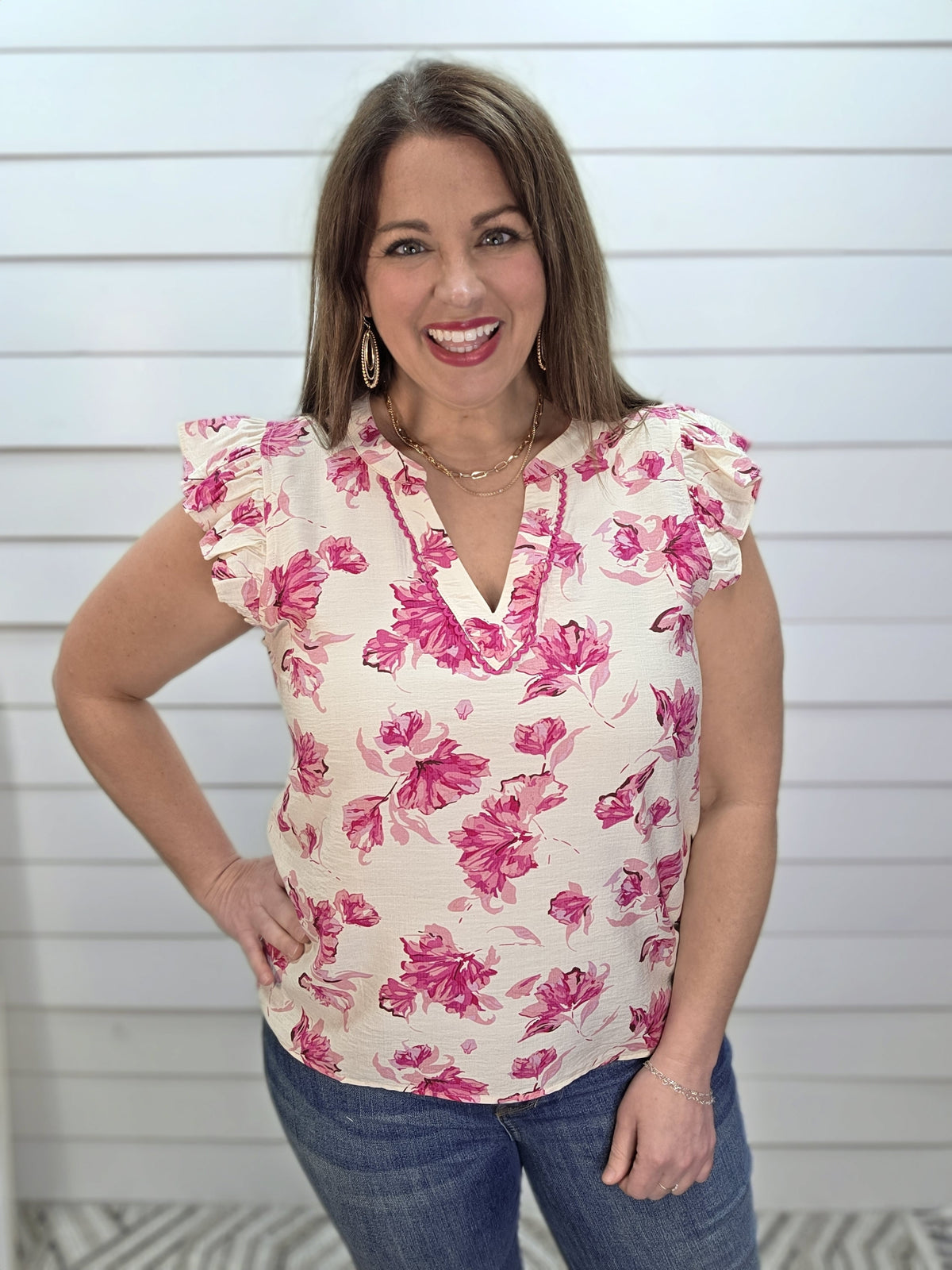 HOT PINK/CREAM FLORAL V NECK WOVEN TOP W/ SCALLOPED TRIM