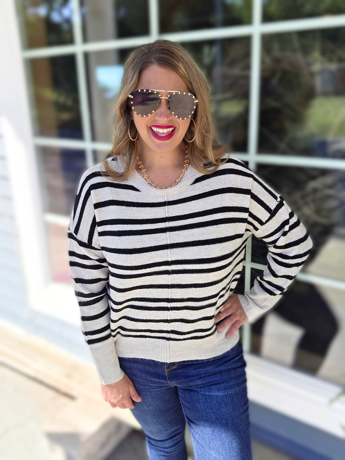 CREAM/BLACK STRIPED KNIT SWEATER