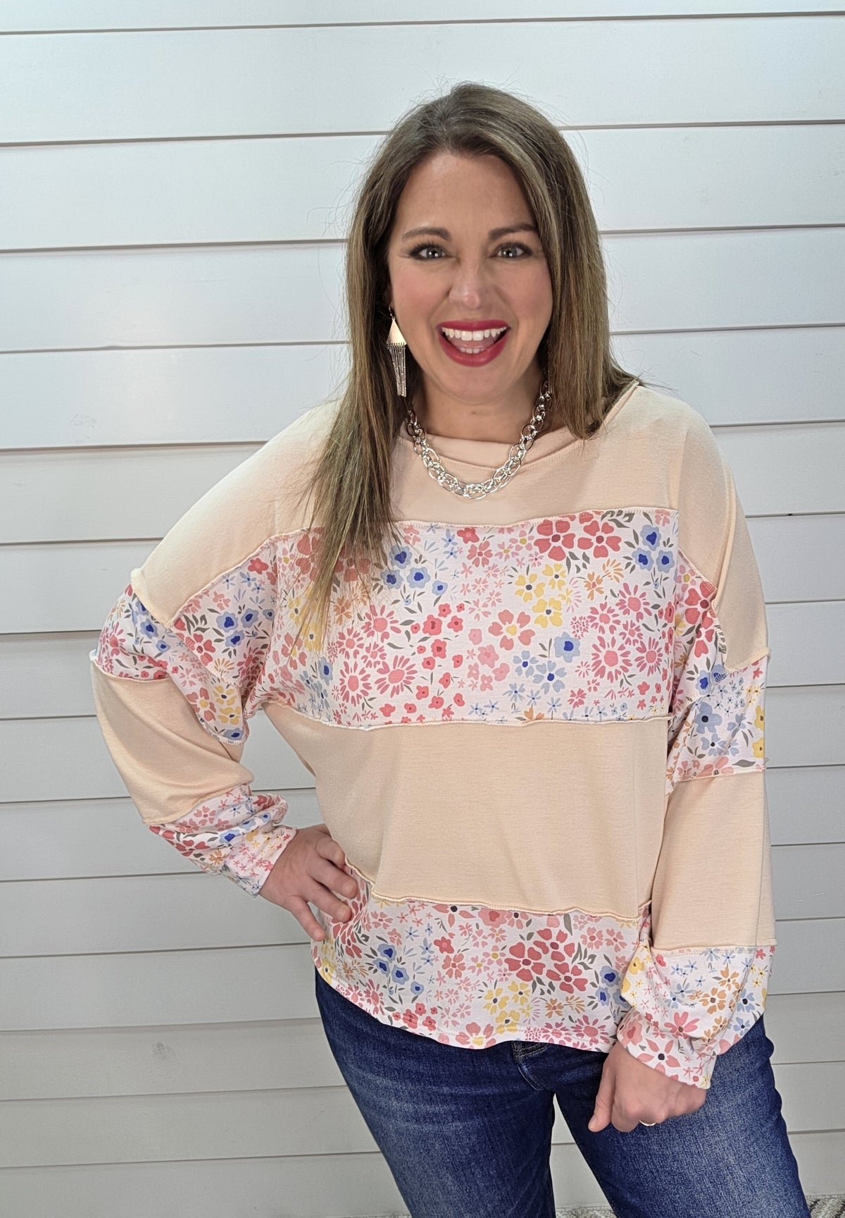 CREAM LOOSE FIT FLORAL COLORBLOCK KNIT TOP