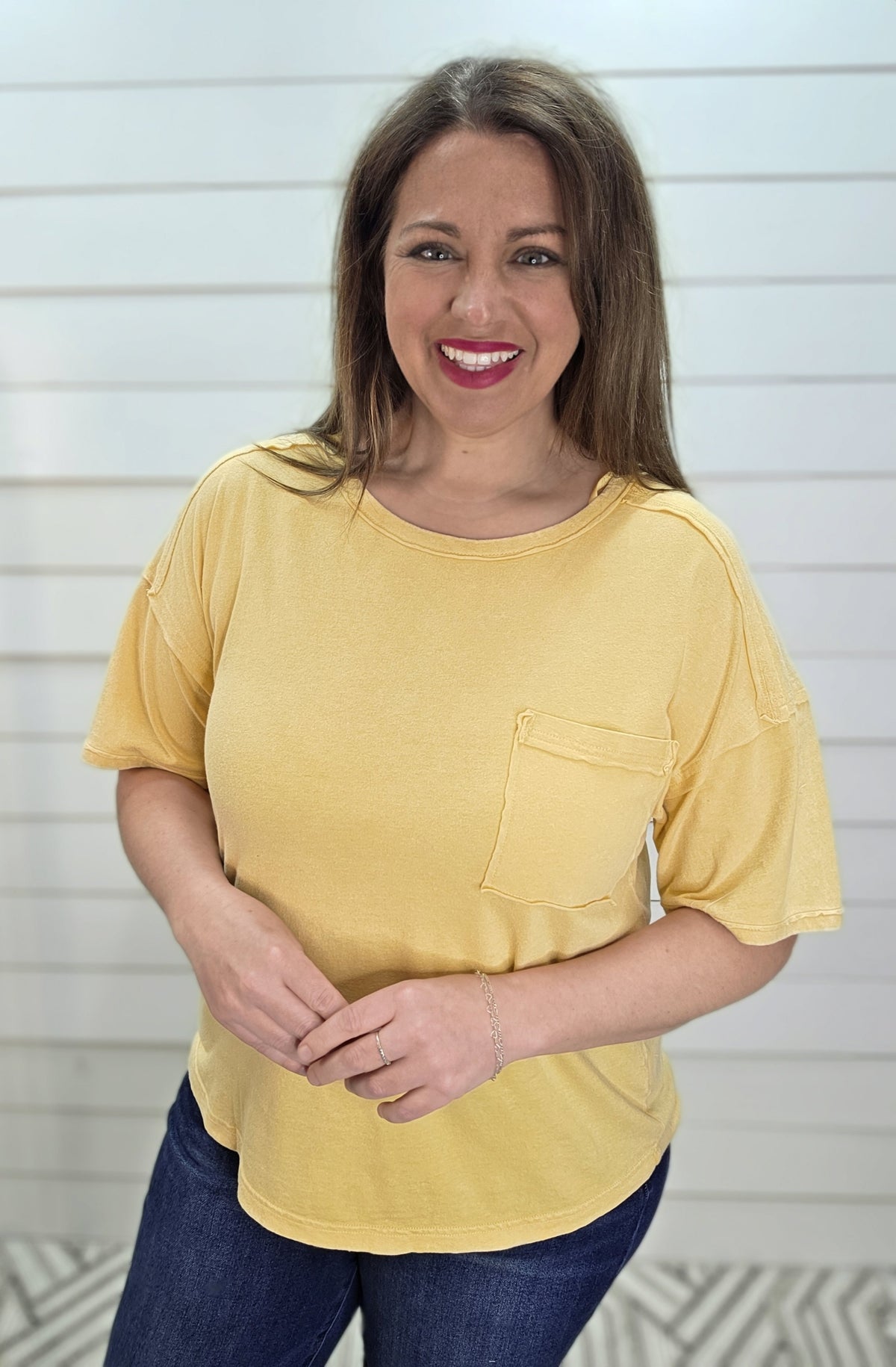 YELLOW MINERAL WASH POCKET TEE