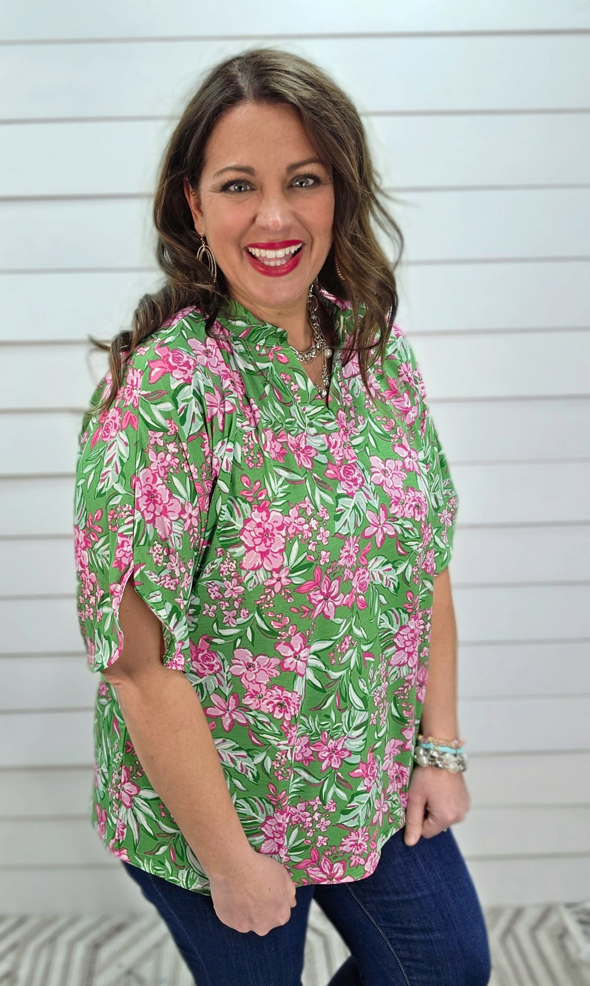 DEAR SCARLETT BREEZE SPLIT SLEEVE TOP - GREEN/PINK FLORAL PRINT