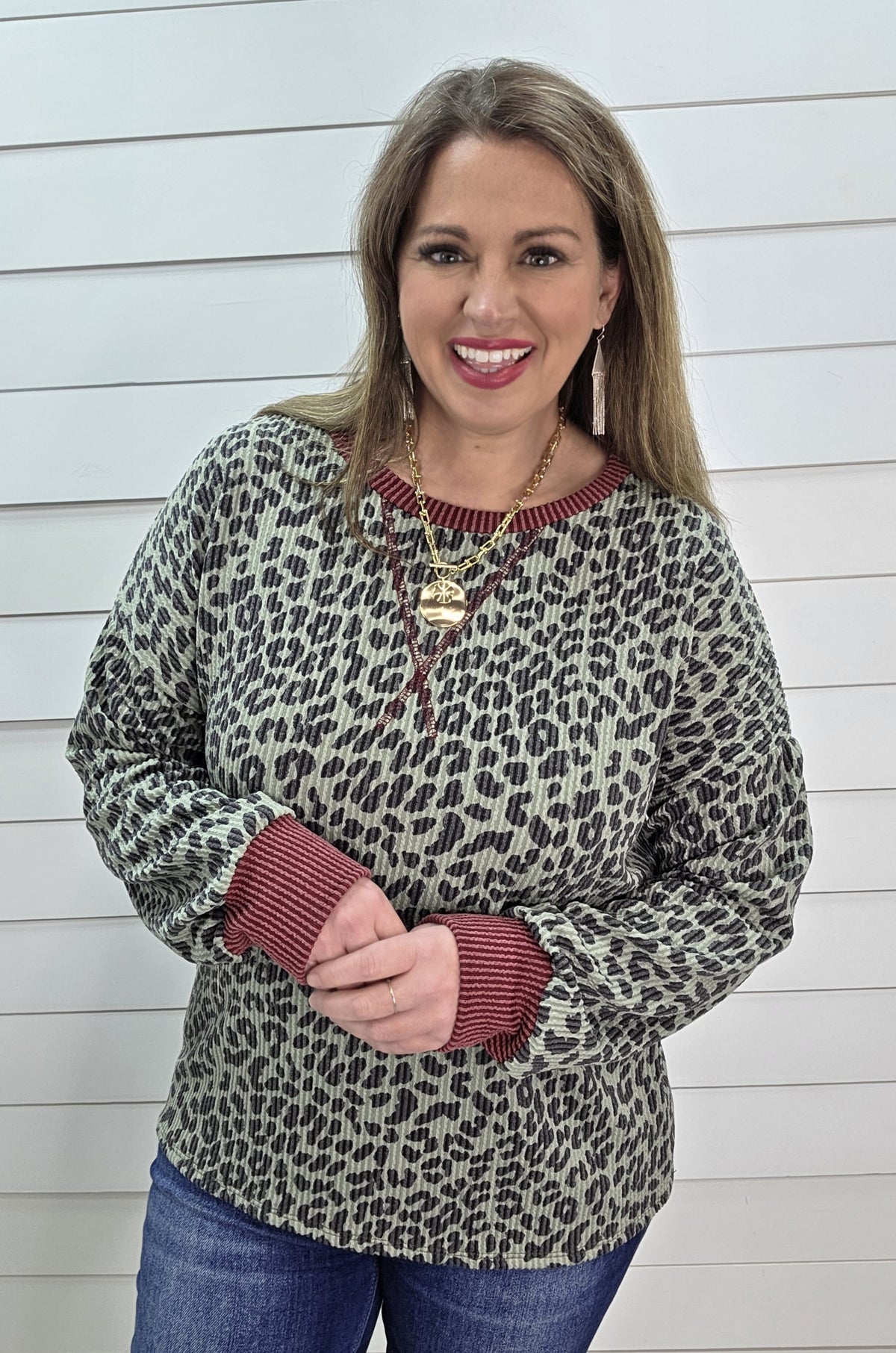 OLIVE ANIMAL PRINT RAISED RIBBED TOP W/ BURGUNDY TRIM
