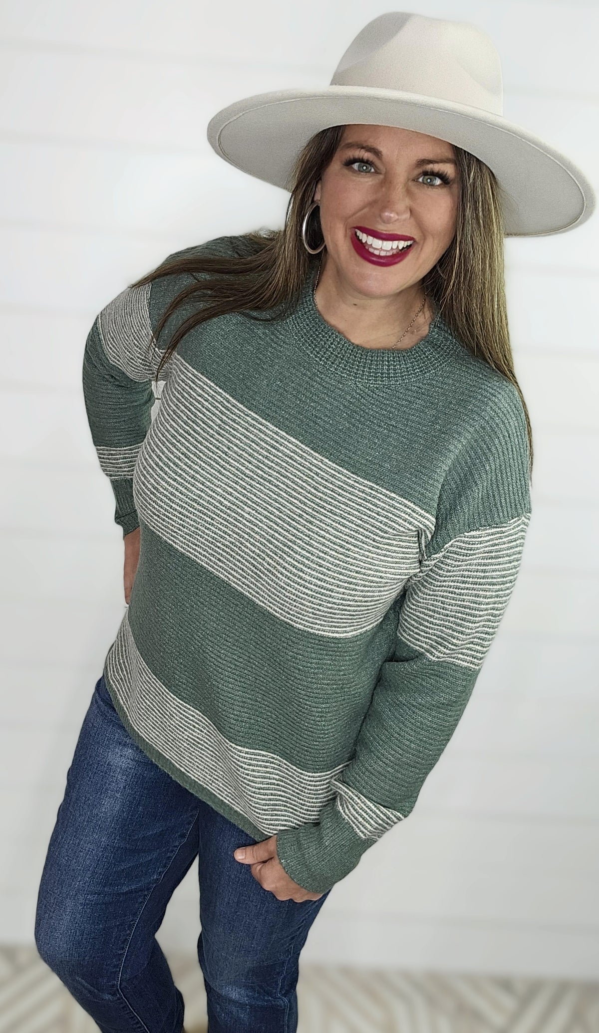 KALE SOFT RIBBED COLORBLOCK SWEATER