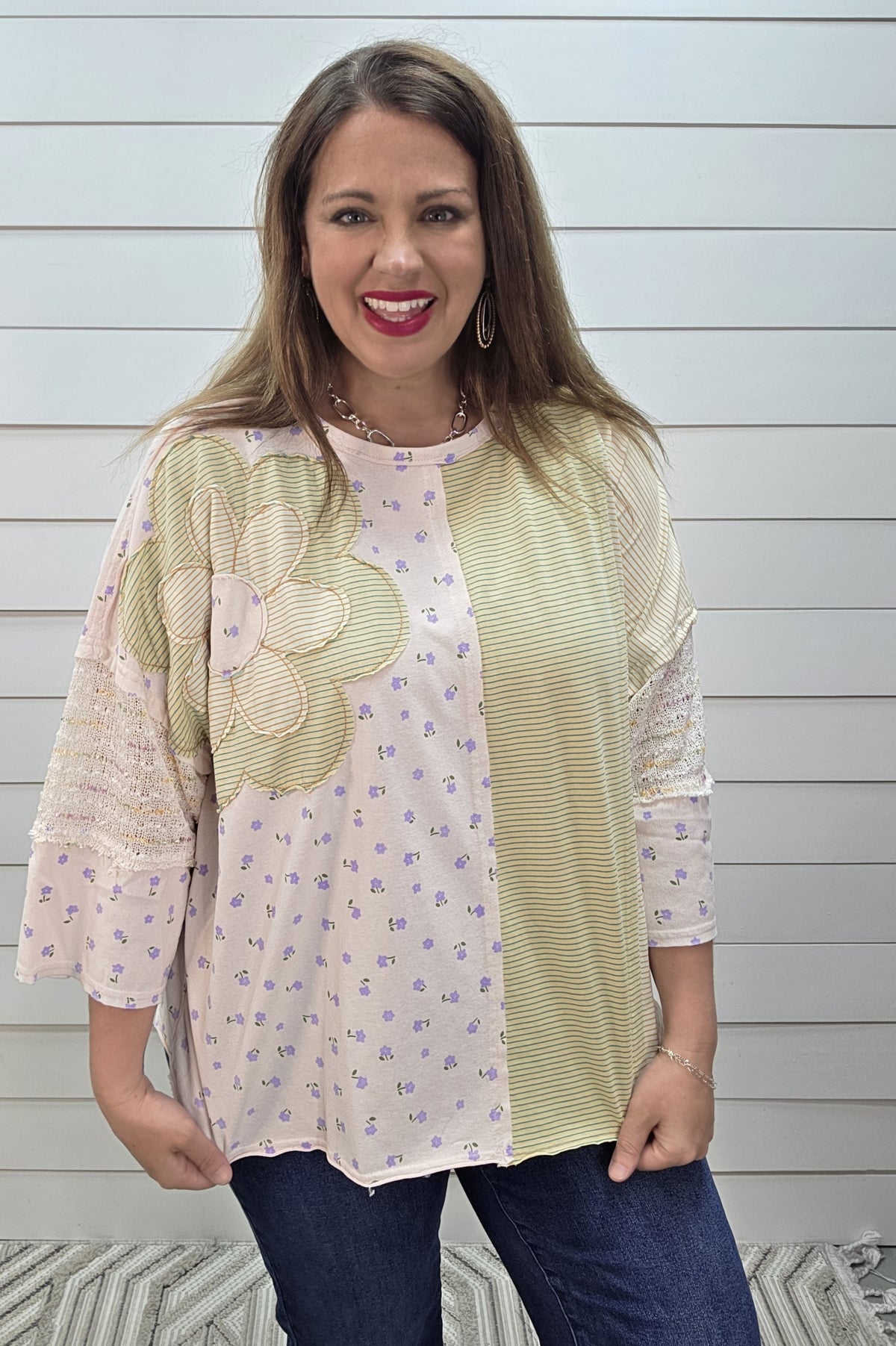 STRIPED/FLORAL OVERSIZED HALF SLEEVE KNIT TOP