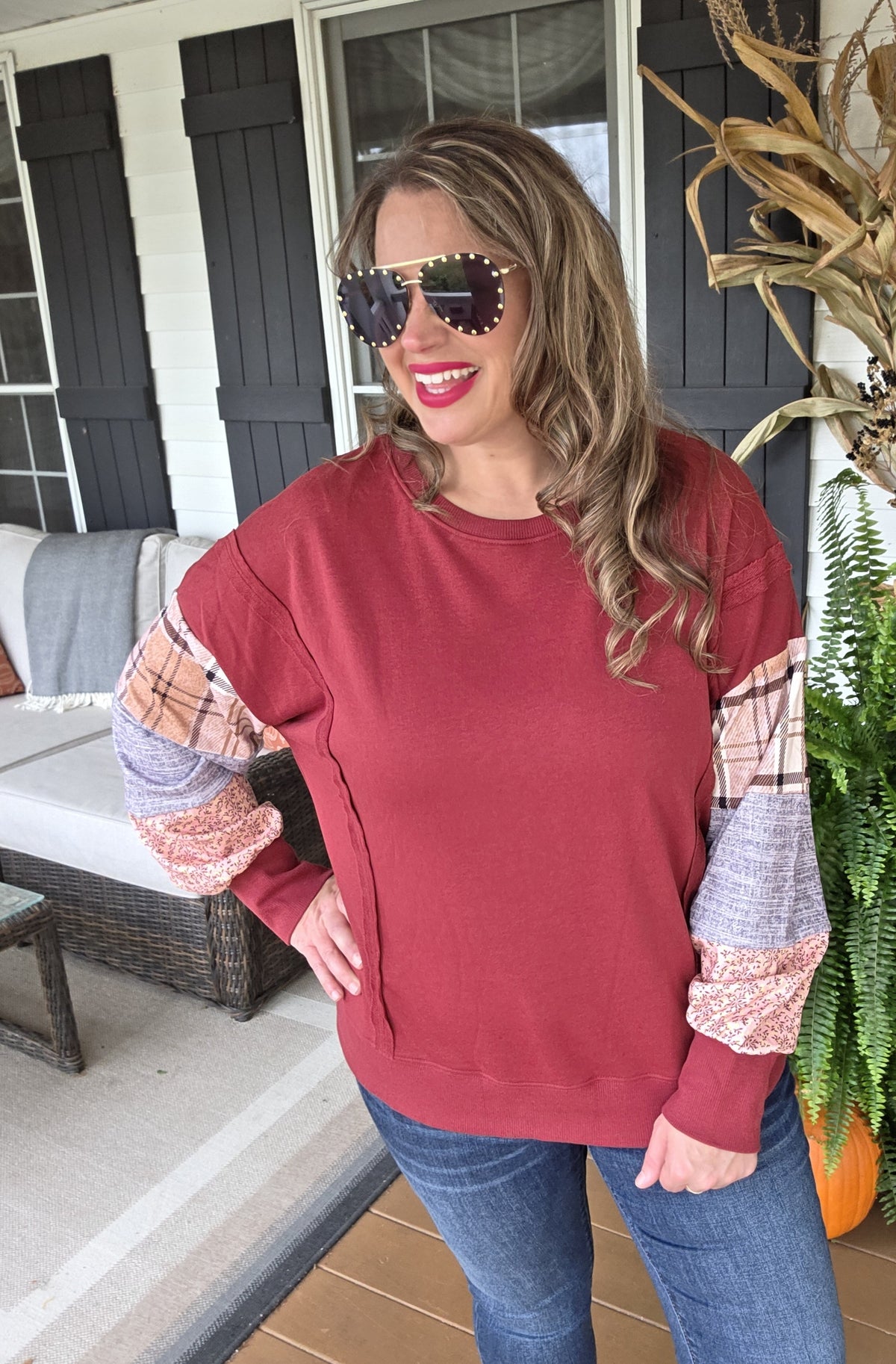 BURUGNDY FRENCH TERRY CONTRAST SLEEVE KNIT TOP