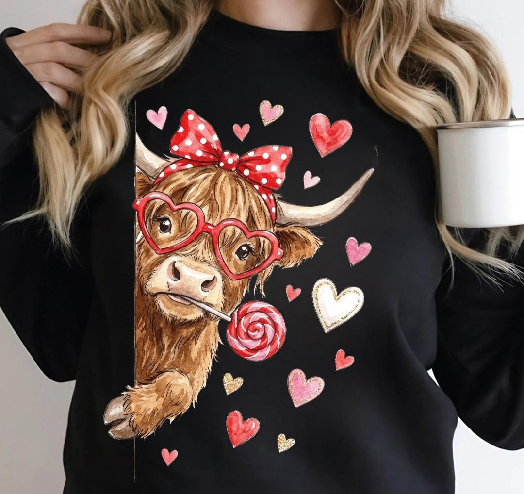 PEEKABOO HIGHLAND VALENTINE COW - S-4XL TEE/SWEATSHIRT