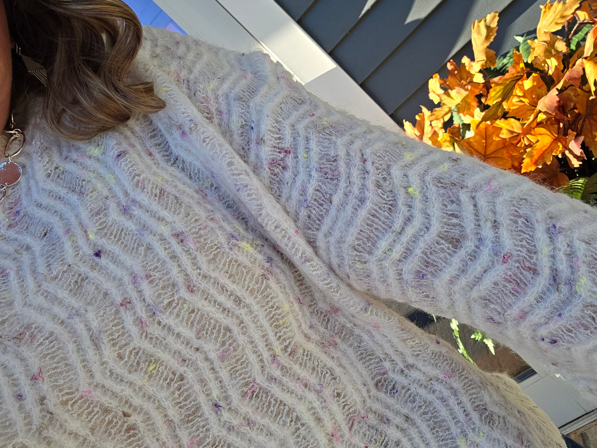 CREAM LOOSE WEAVE KNIT MULTI COLOR THRED SWEATER