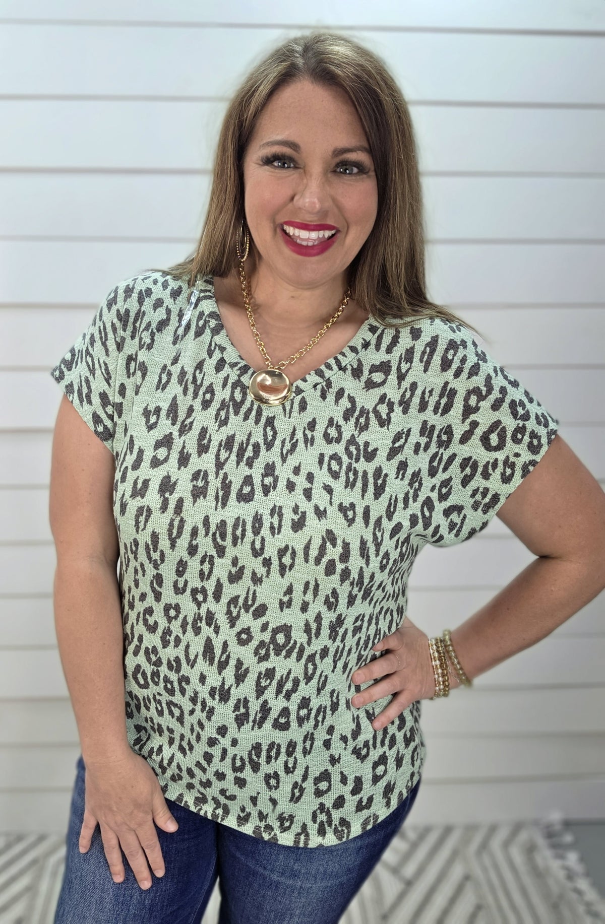 MINT LEOPARD V NECK KNIT TOP