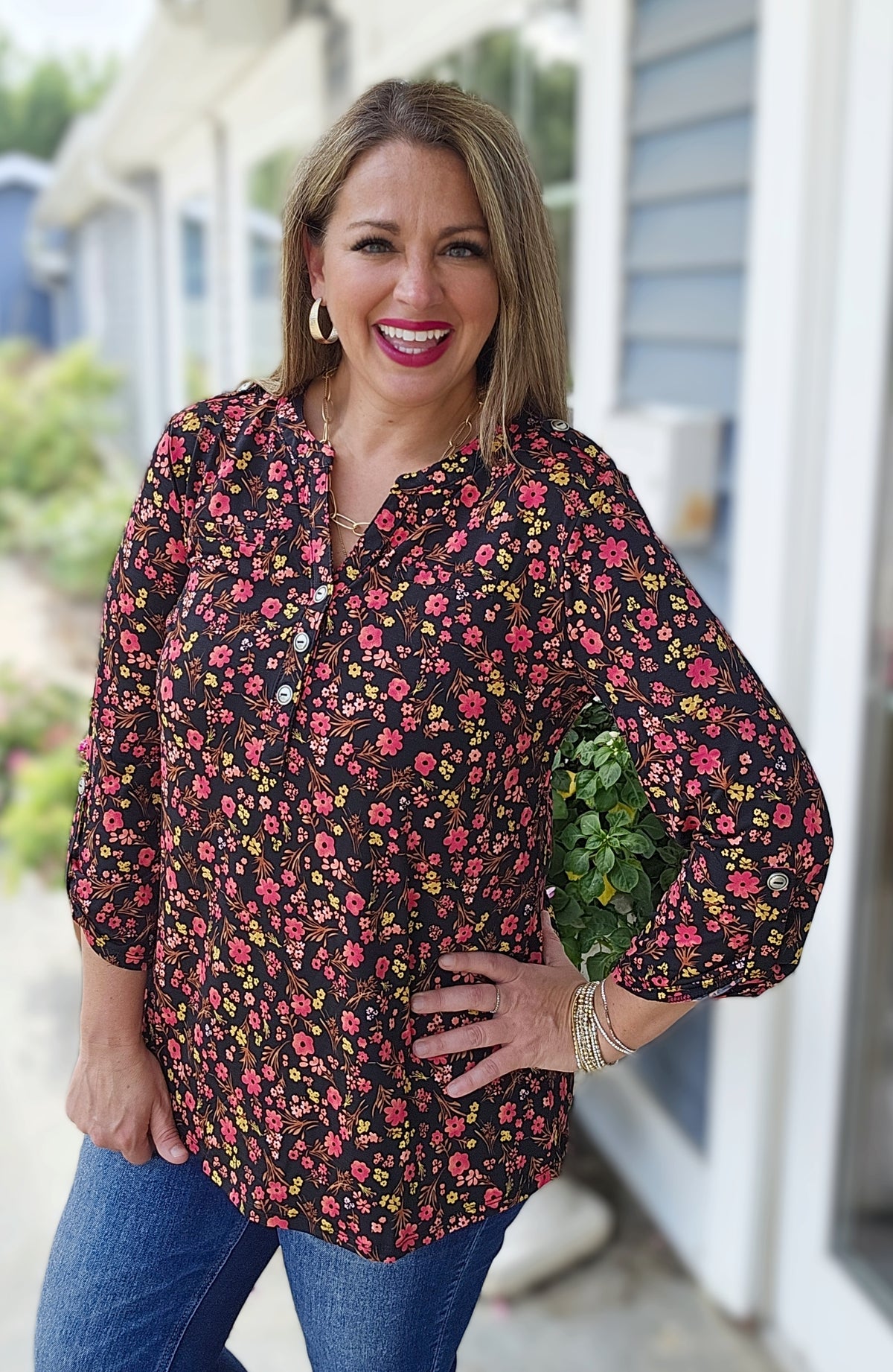 DEAR SCARLETT BLACK/RED FLORAL LUXE LIZZY TOP