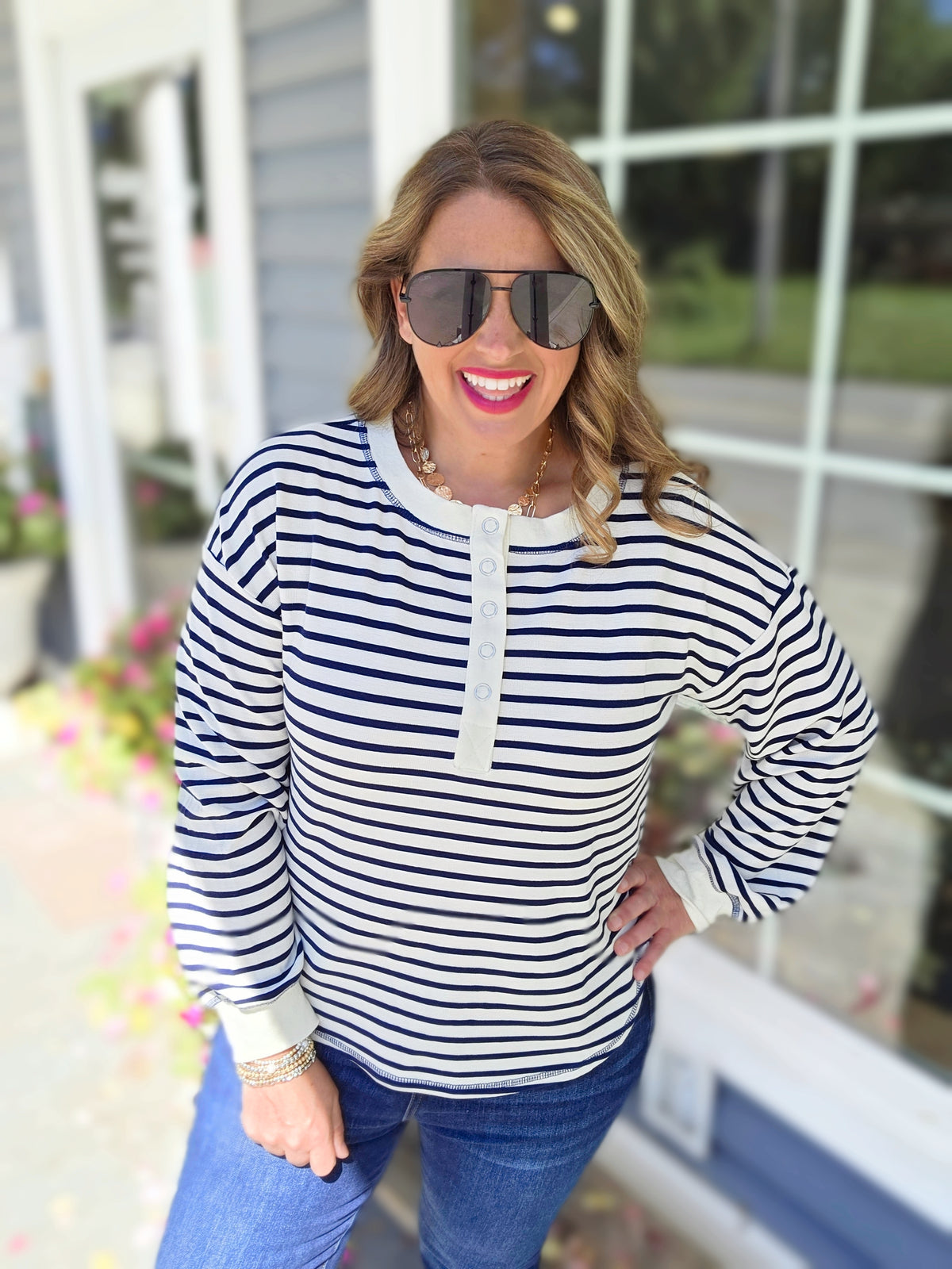 NAVY/CREAM STRIPED SNAP BUTTON HENLEY TOP
