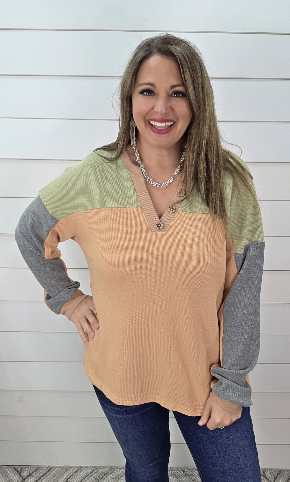 CAMEL/OLIVE/CHARCOAL WAFFLE TEXTURE COLORBLOCK KNIT TOP