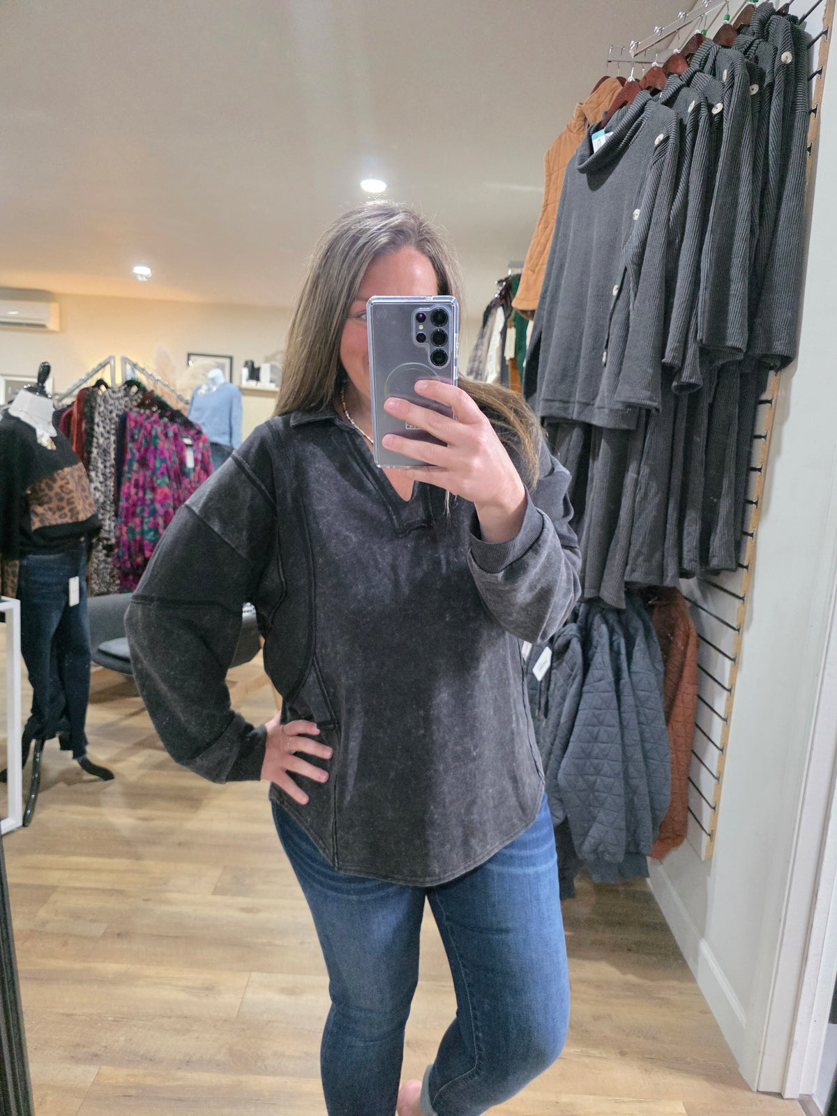 BLACK MINERAL WASH FRENCH TERRY PULLOVER WITH LAY DOWN COLLAR