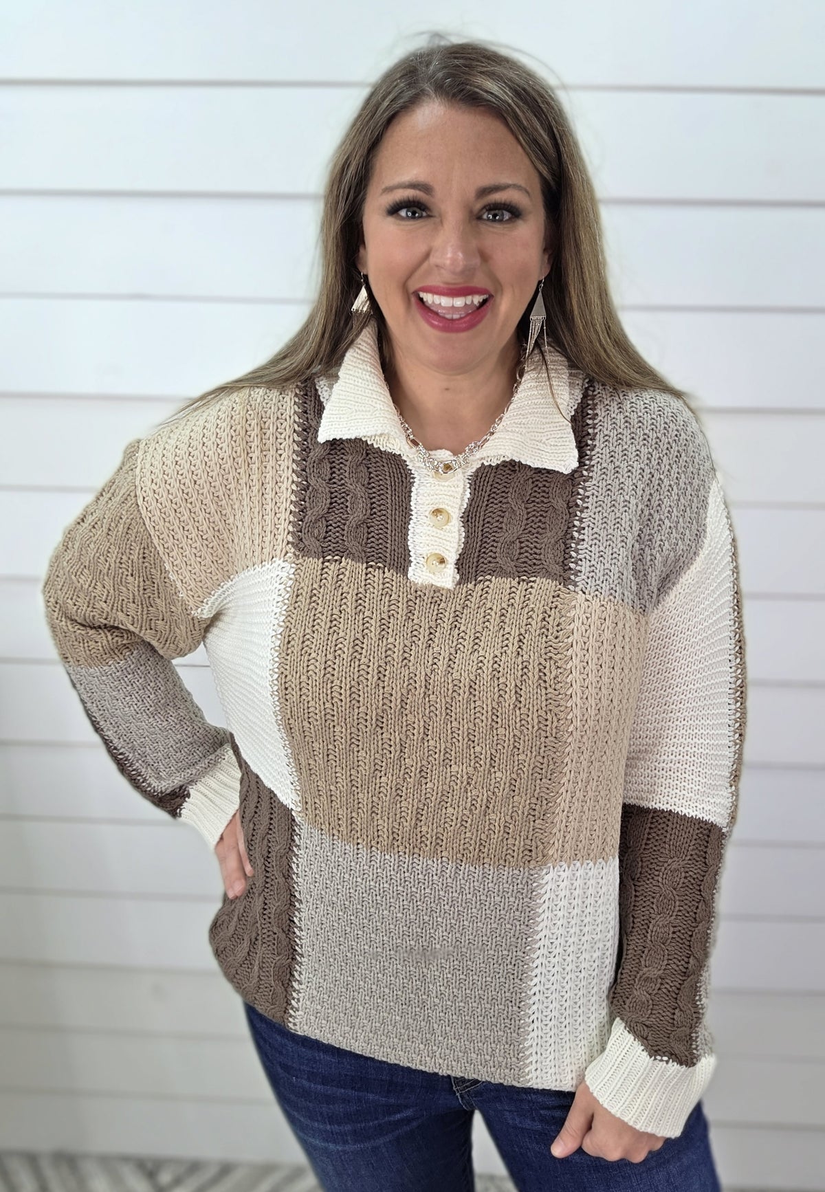 NATURAL/BROWN BLOCK BUTTON TRIM SWEATER