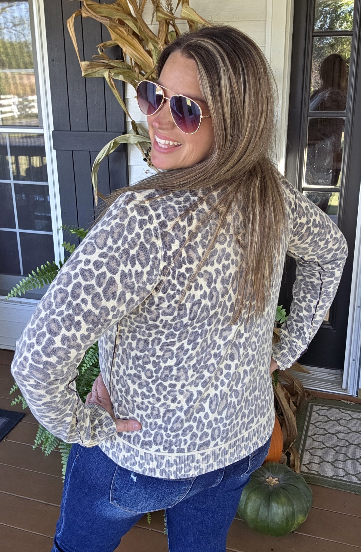 LEOPARD INSIDE OUT BUTTON DOWN LIGHT WEIGHT CARDIGAN