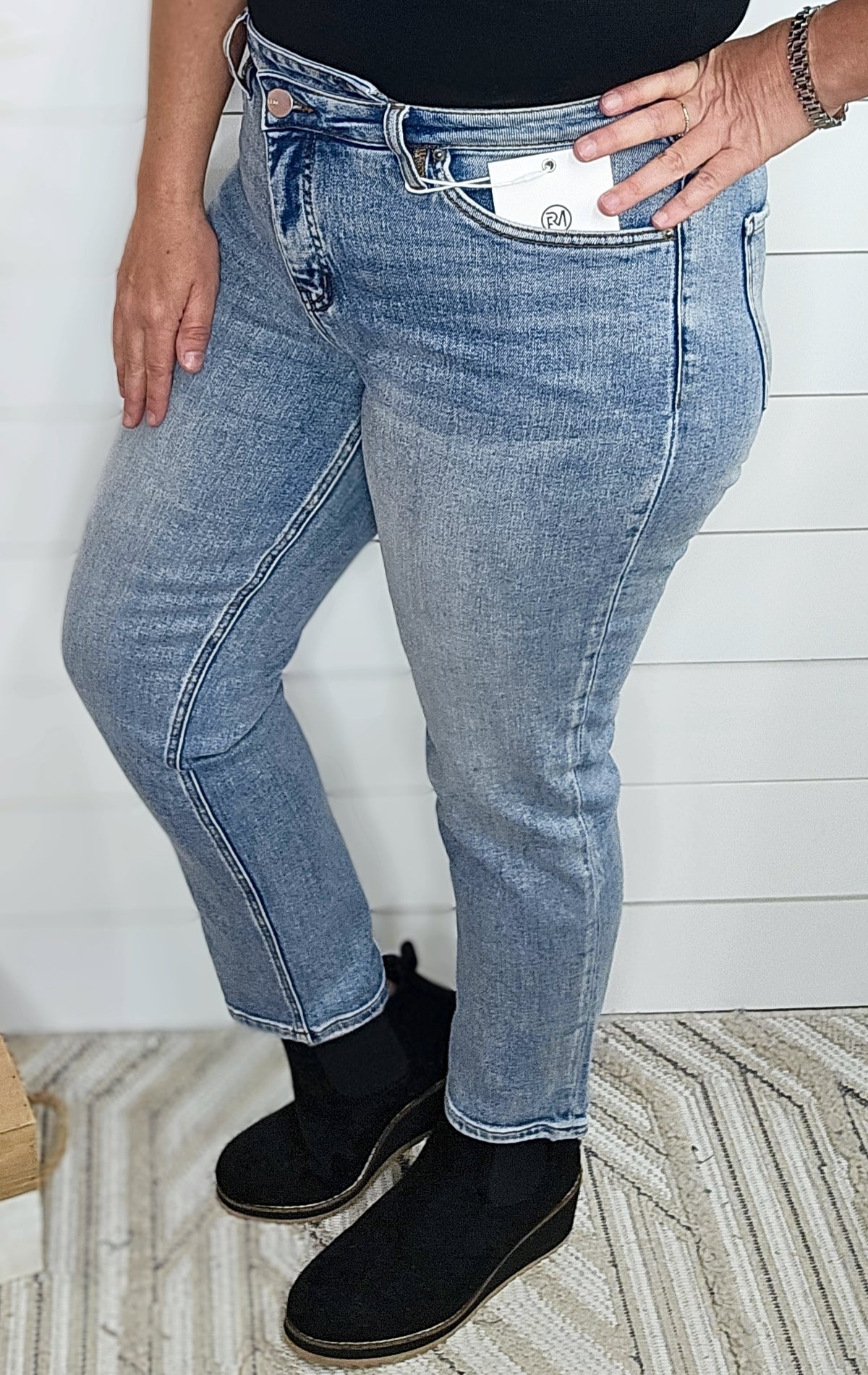 RFM DYLAN TUMMY CONTROL STRAIGHT LEG JEAN- CROSS FRONT