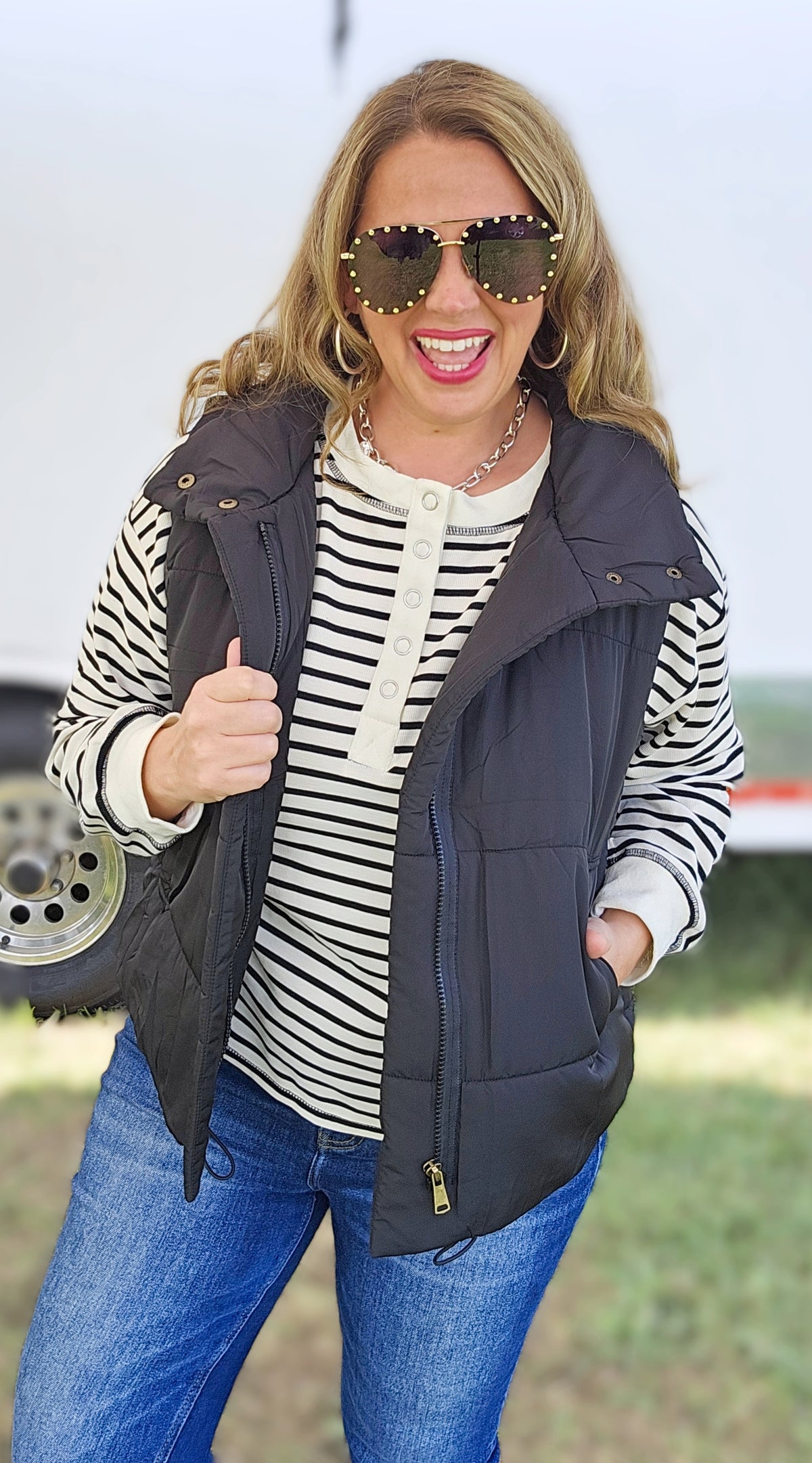 BLACK PUFFED RELAXED FIT VEST