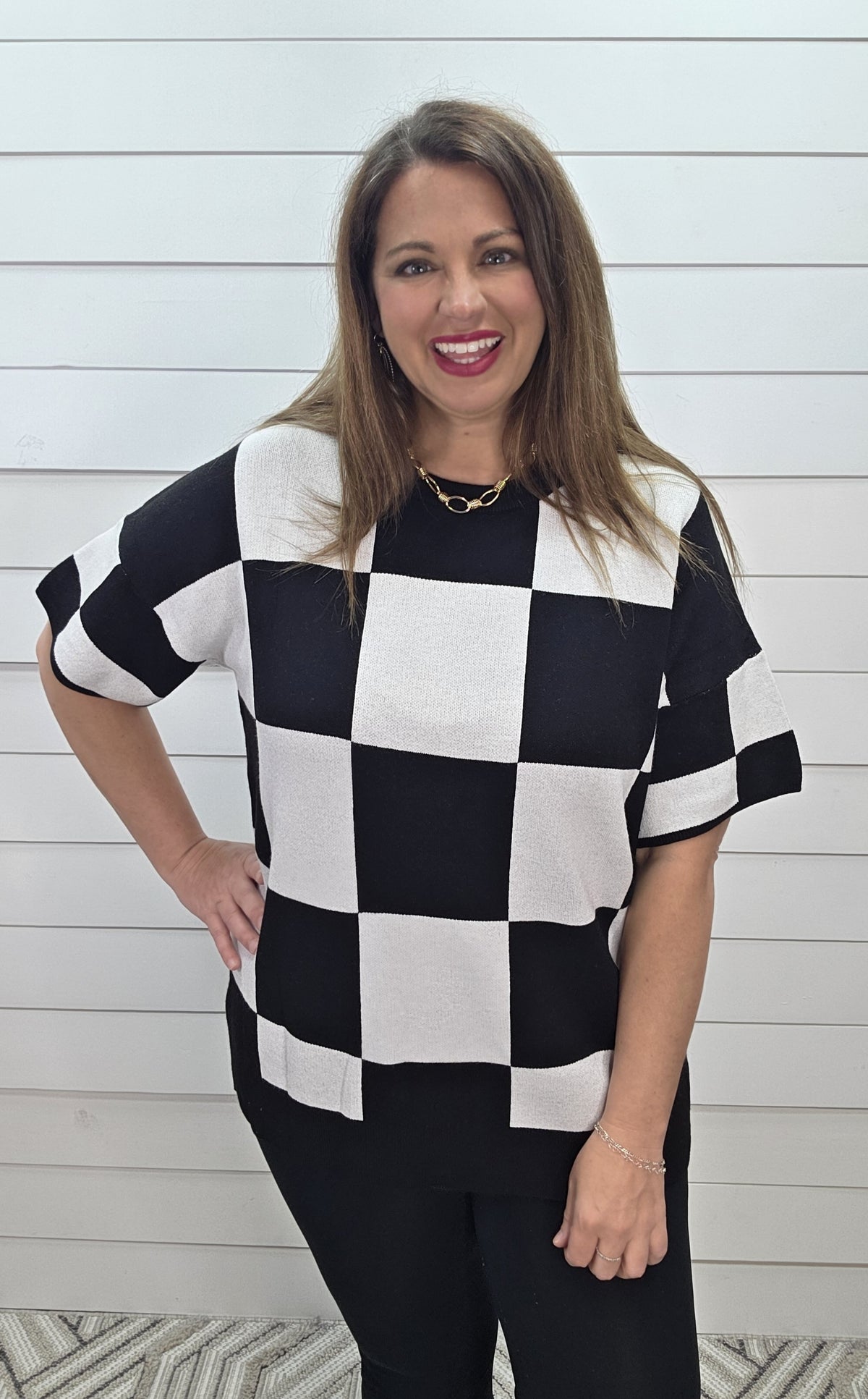 BLACK AND WHTIE CHECK SHORT SLEEVE SWEATER KNIT TOP