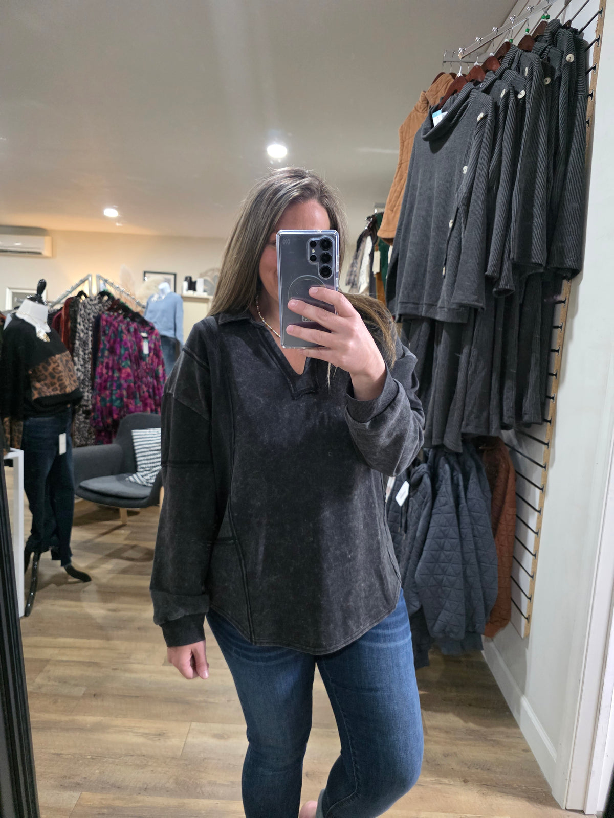 BLACK MINERAL WASH FRENCH TERRY PULLOVER WITH LAY DOWN COLLAR