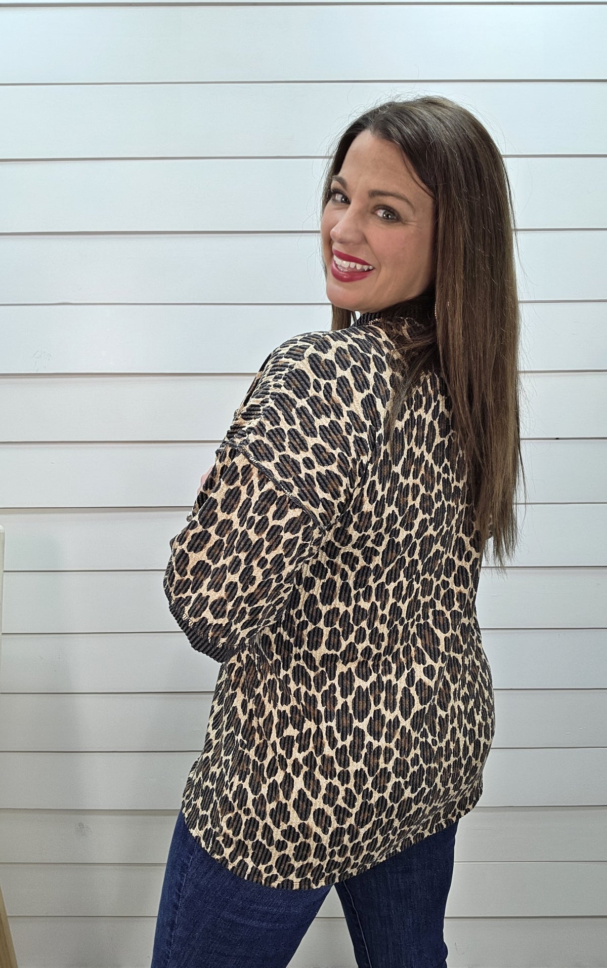 BROWN LEOPARD RAISED RIBBED KNIT TOP
