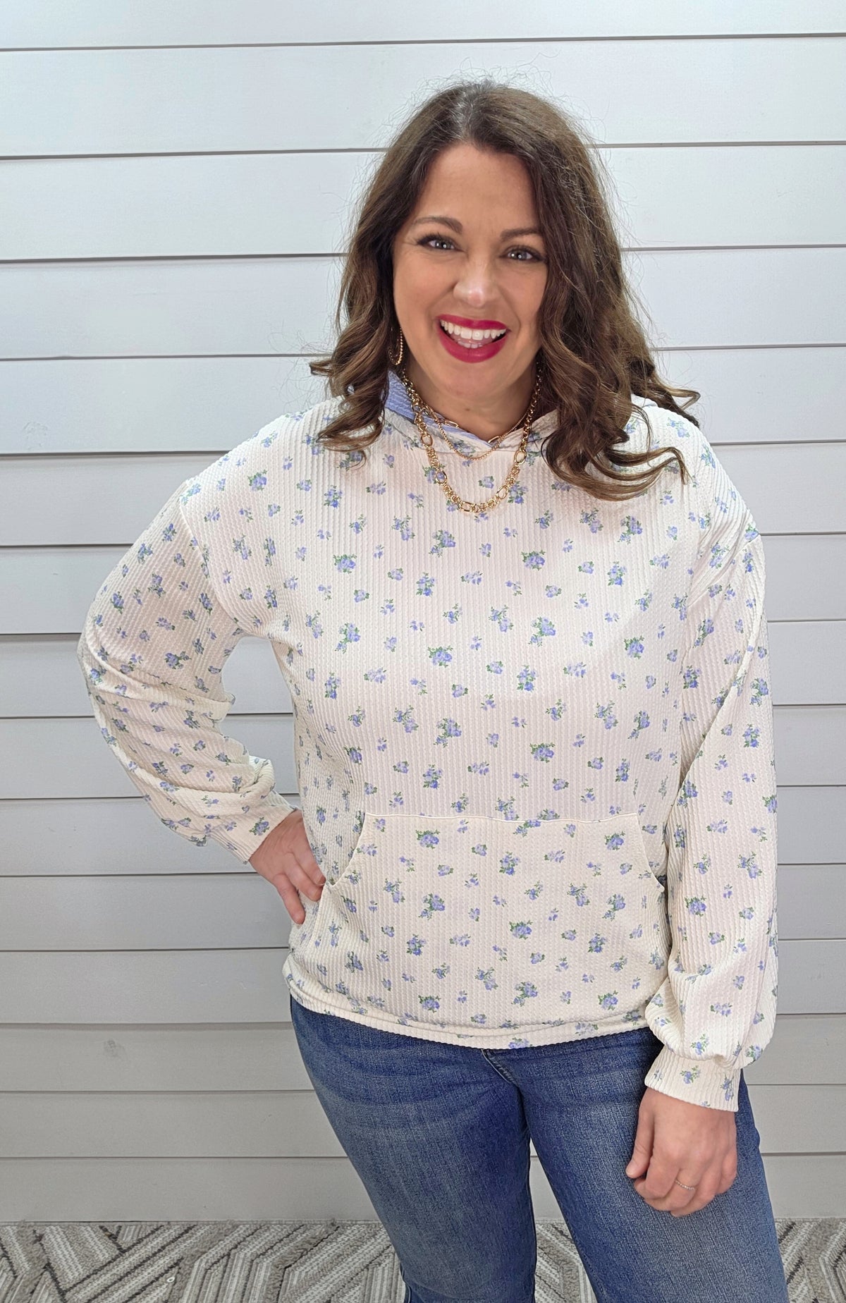 BLUE FLORAL RAISED RIBBED PULLOVER LIGHT WEIGHT HOODIE
