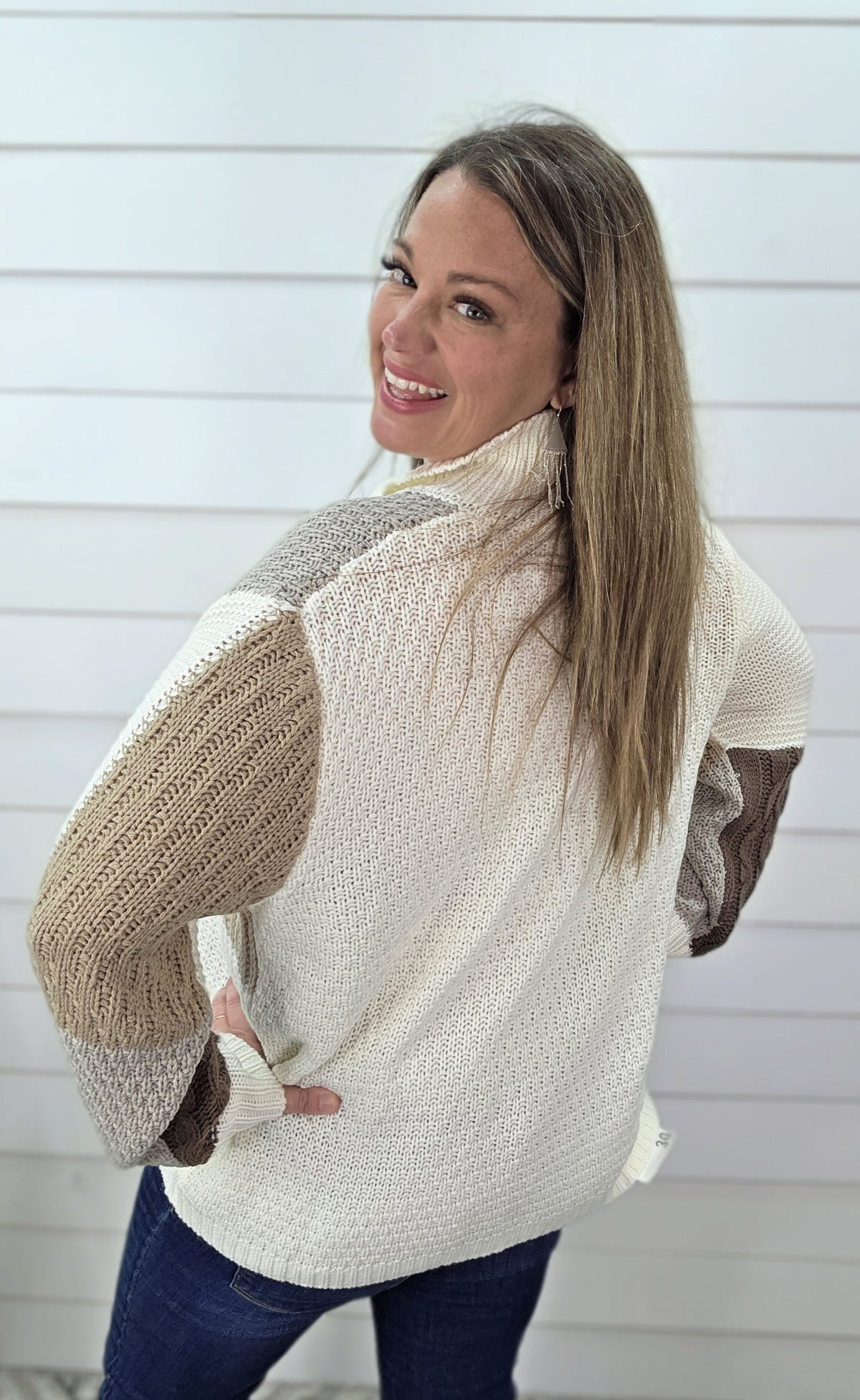 NATURAL/BROWN BLOCK BUTTON TRIM SWEATER