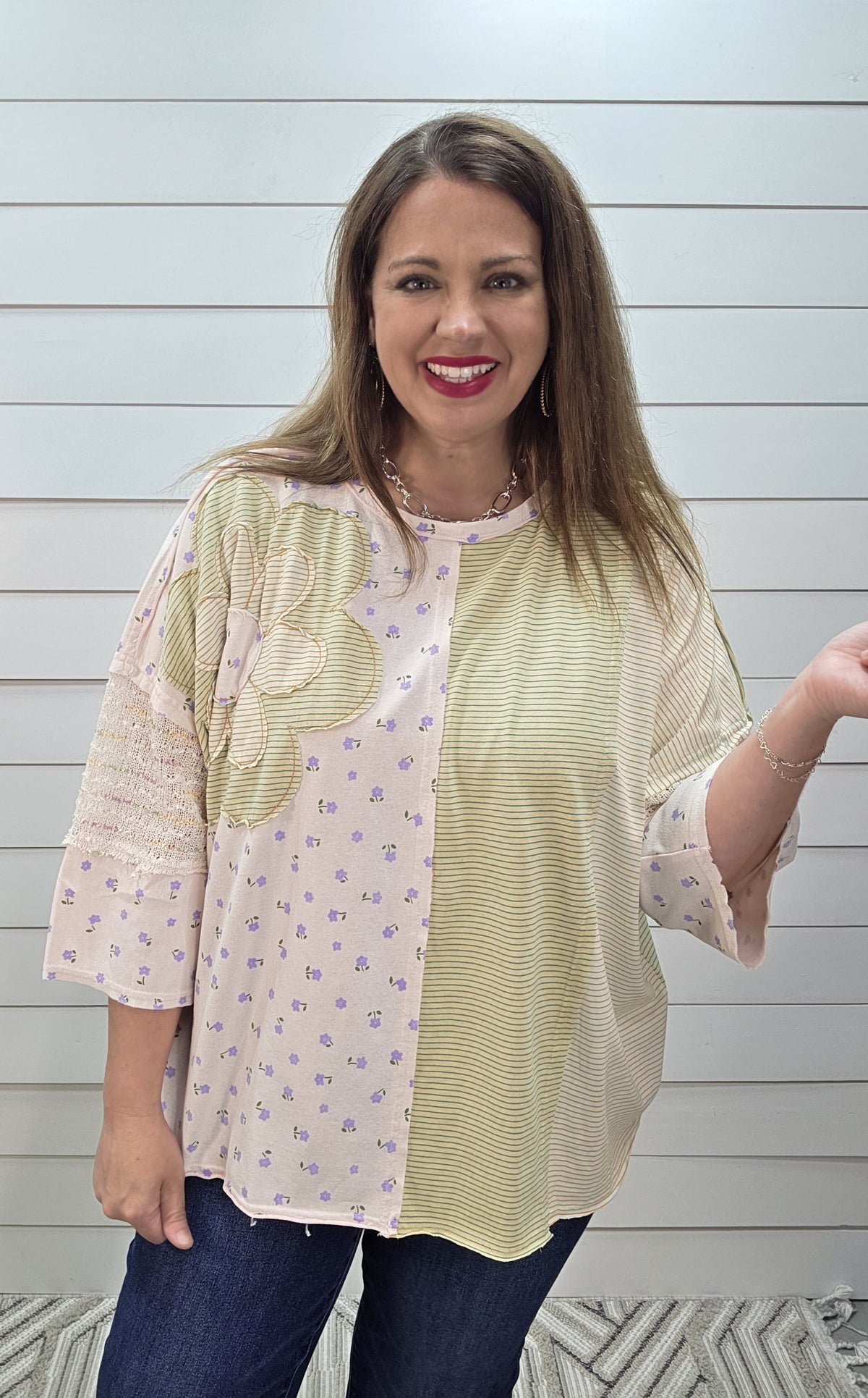 STRIPED/FLORAL OVERSIZED HALF SLEEVE KNIT TOP
