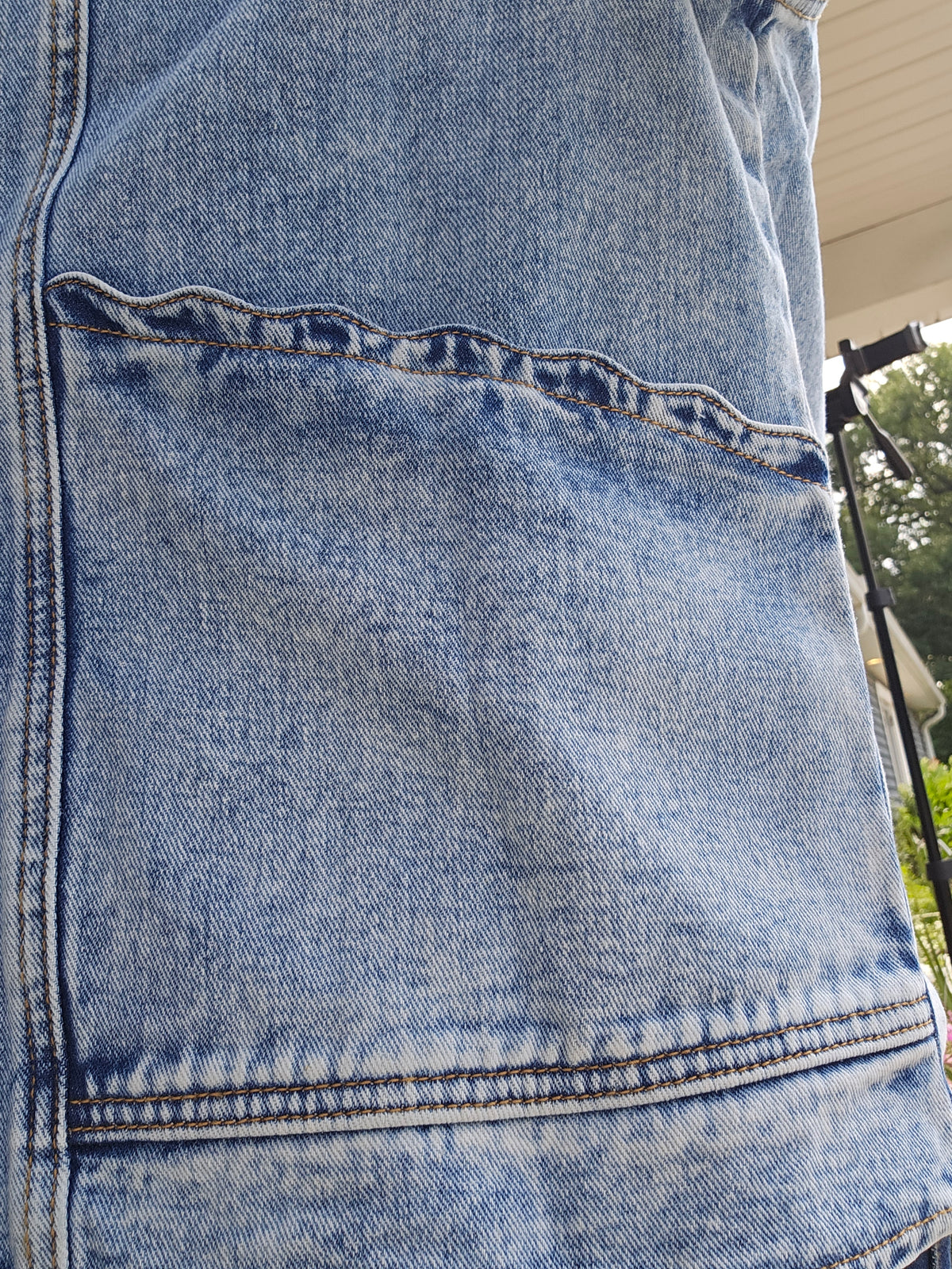 DENIM SCALLOPED TRIM BUTTON UP JACKET