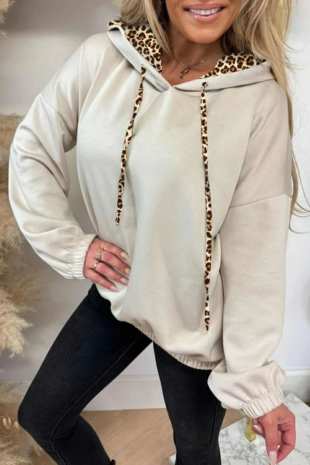 OATMEAL PULLOVER HOODIE W/ LEOPARD HOOD