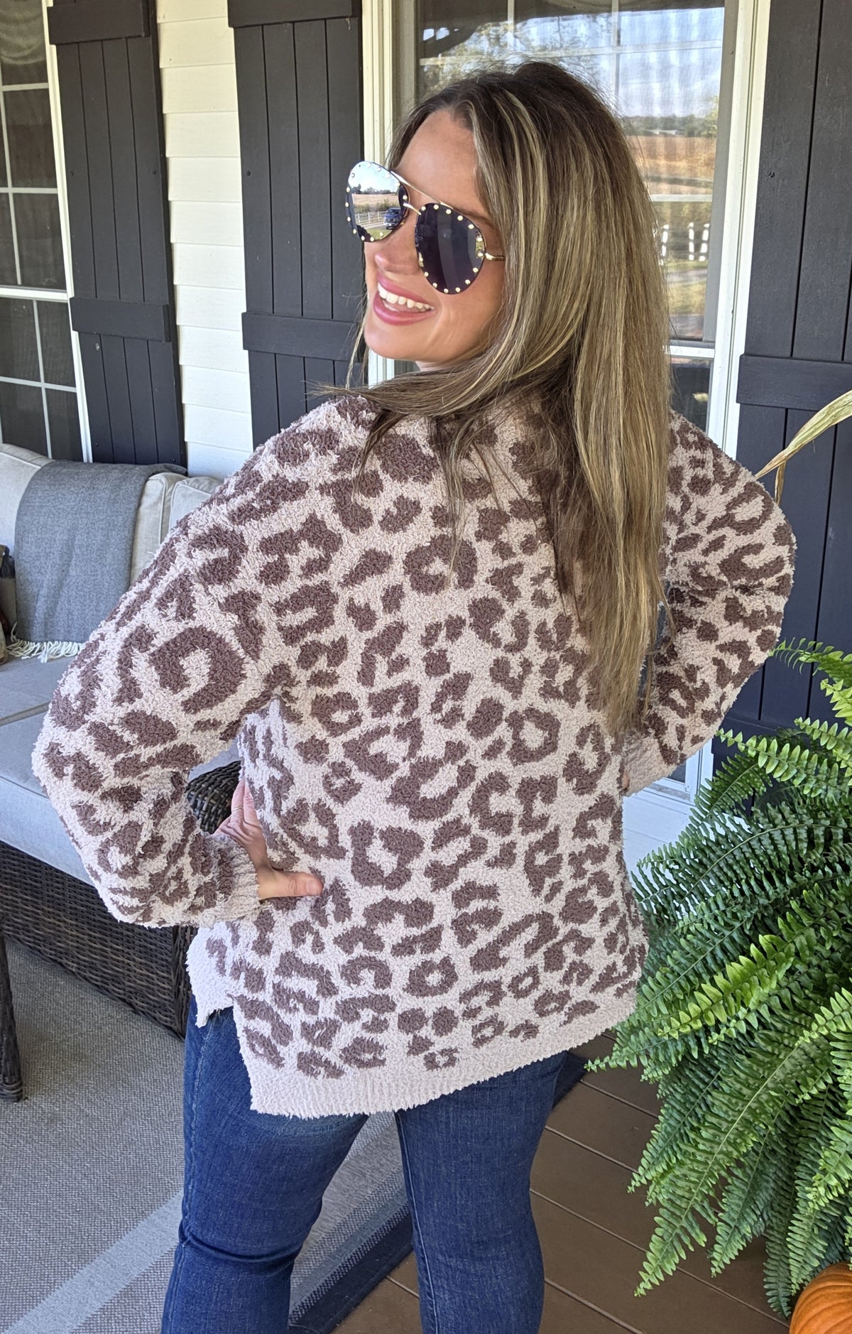 MOCHA ANIMAL ULTRA SOFT FUZZY ANIMAL PRINT SWEATER PULLOVER