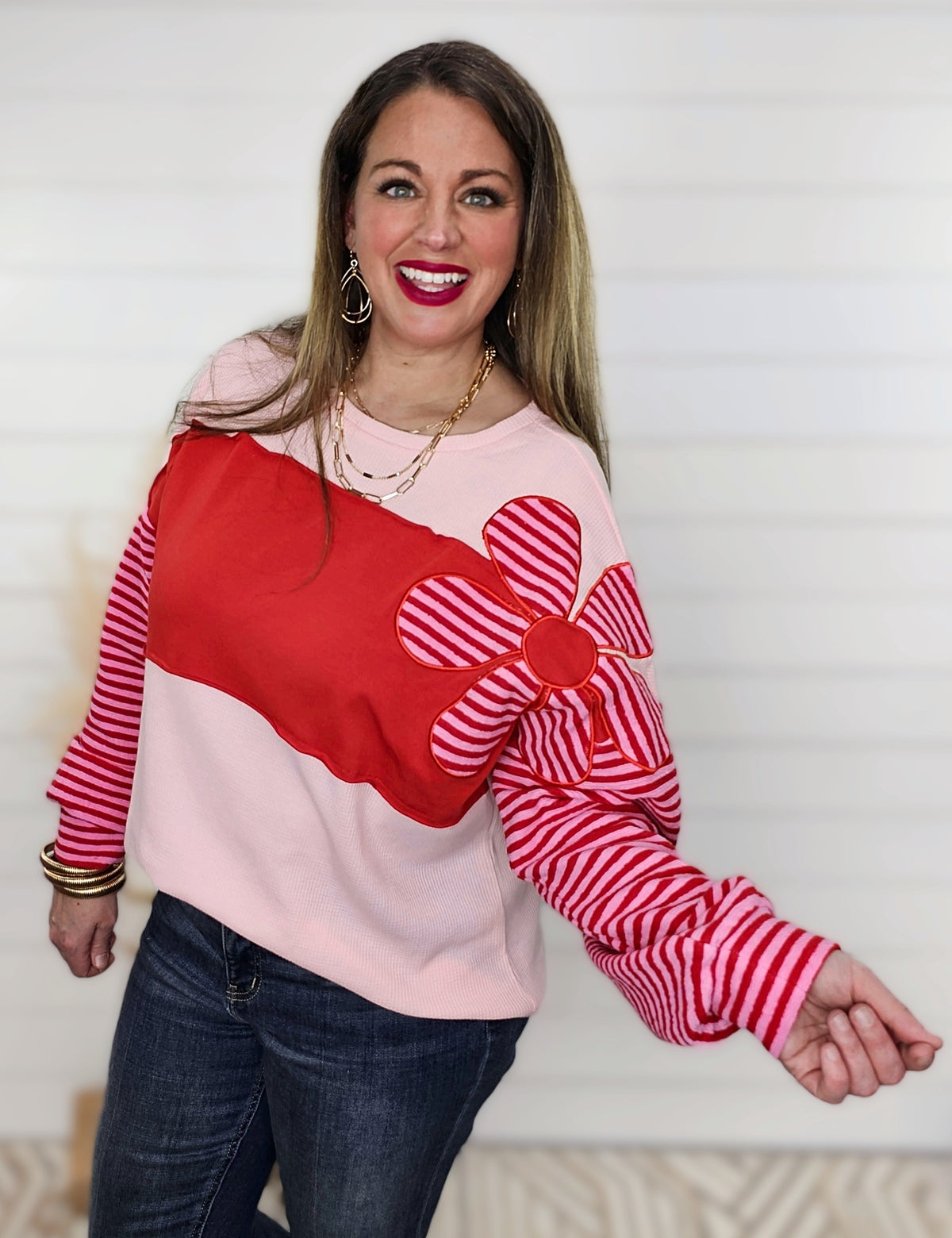 PINK FLORAL PATCH COLORBLOCK STRIPED TEXTURED SLEEVE TOP