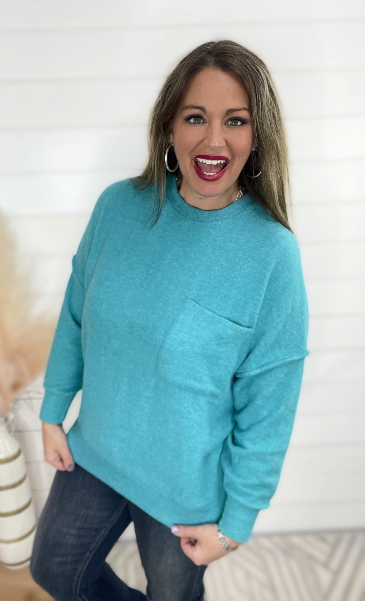 LT TEAL OVERSIZED BRUSHED KNIT POCKET TOP