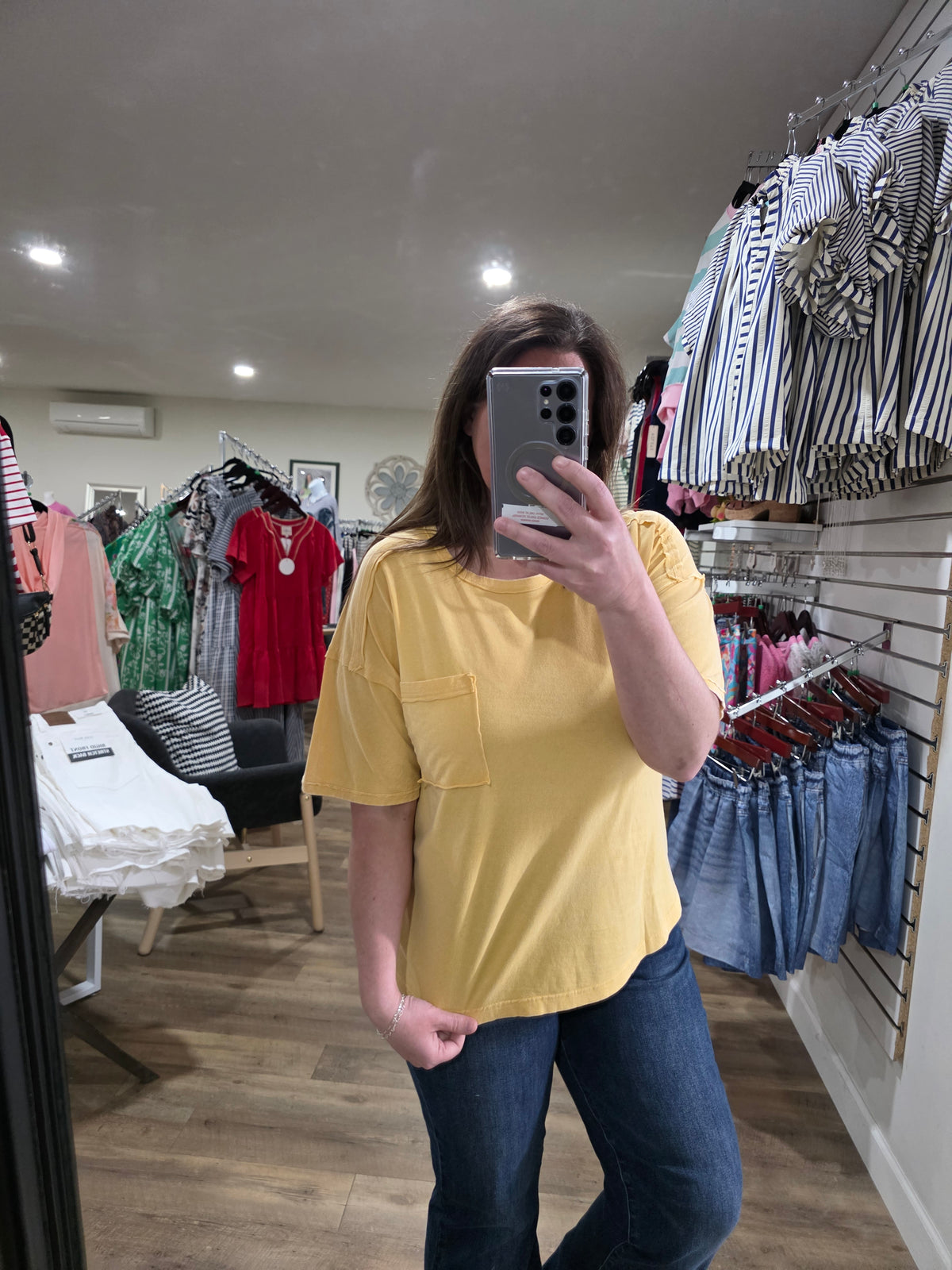 YELLOW MINERAL WASH POCKET TEE