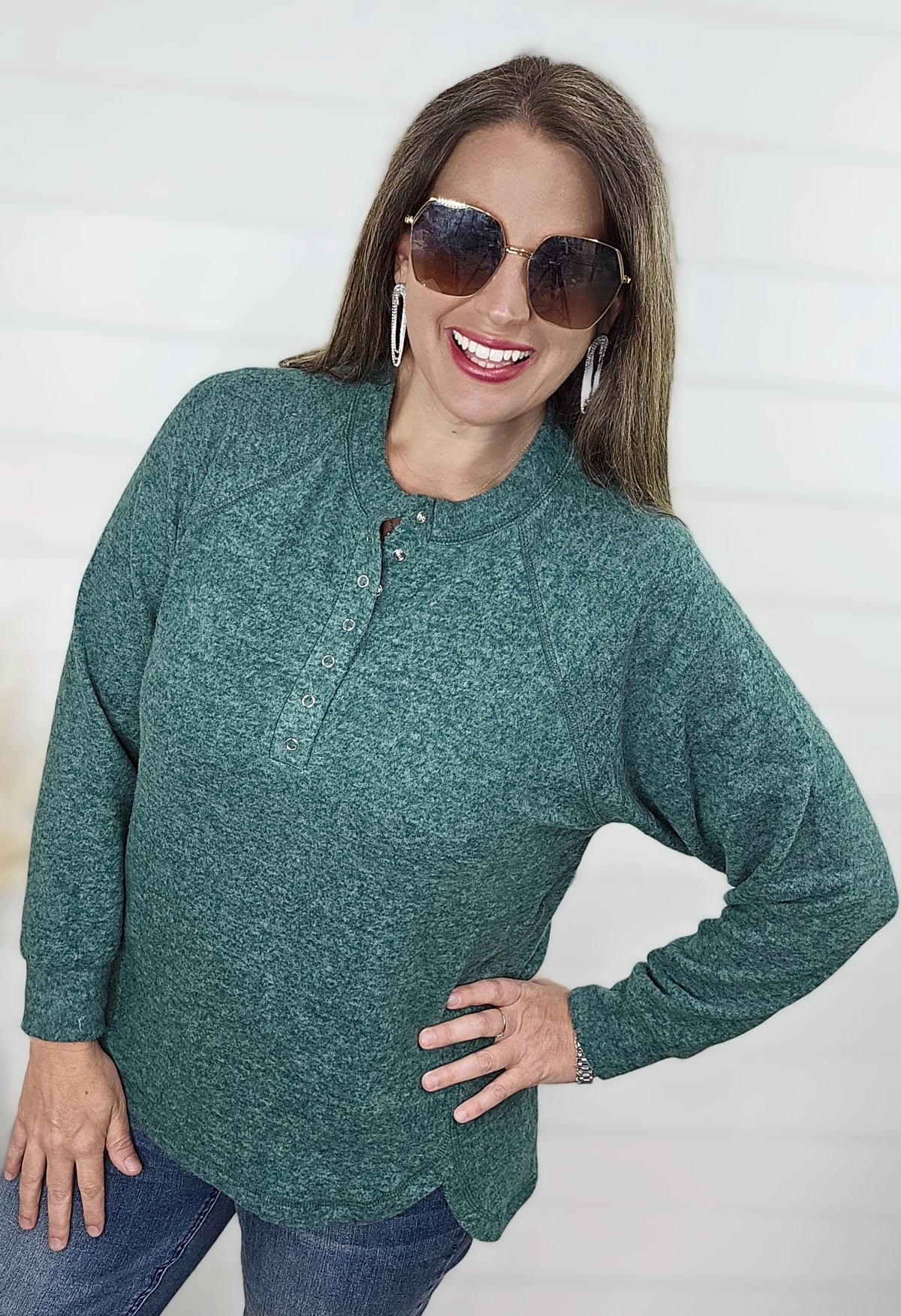 DARK GREEN BRUSHED KNIT SNAP BUTTON HENLEY TOP