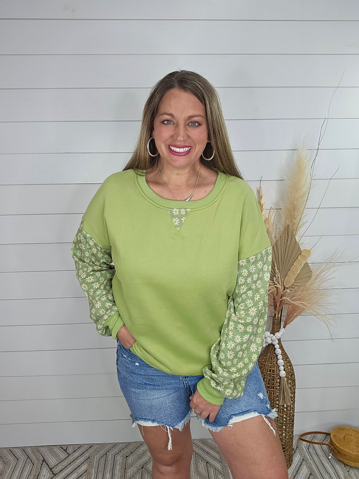 GREEN/FLORAL CONTRAST PULLOVER INNER BRUSHED TOP