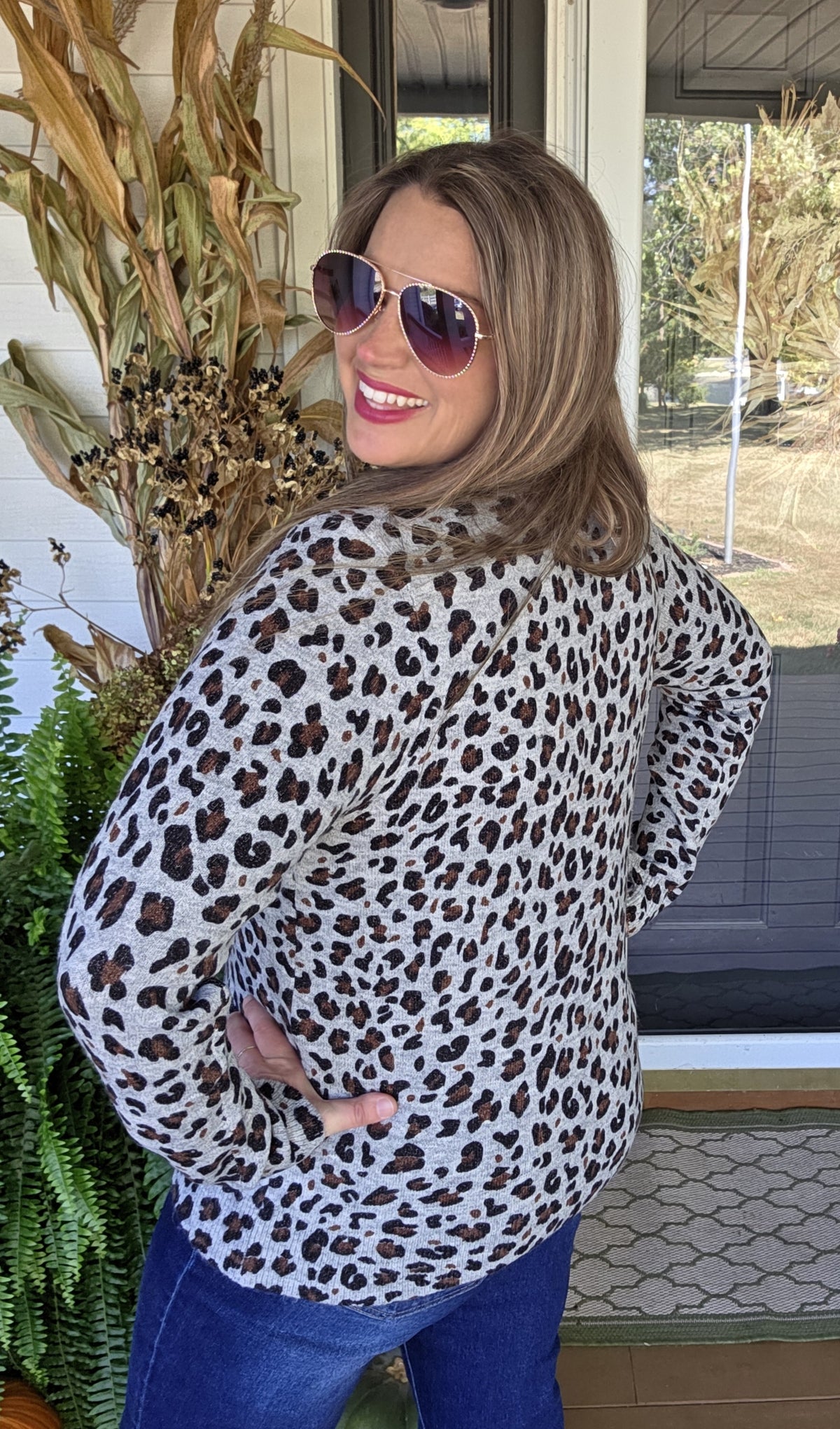 GREY LEOPARD PULLOVER LIGHT WEIGHT SWEATER