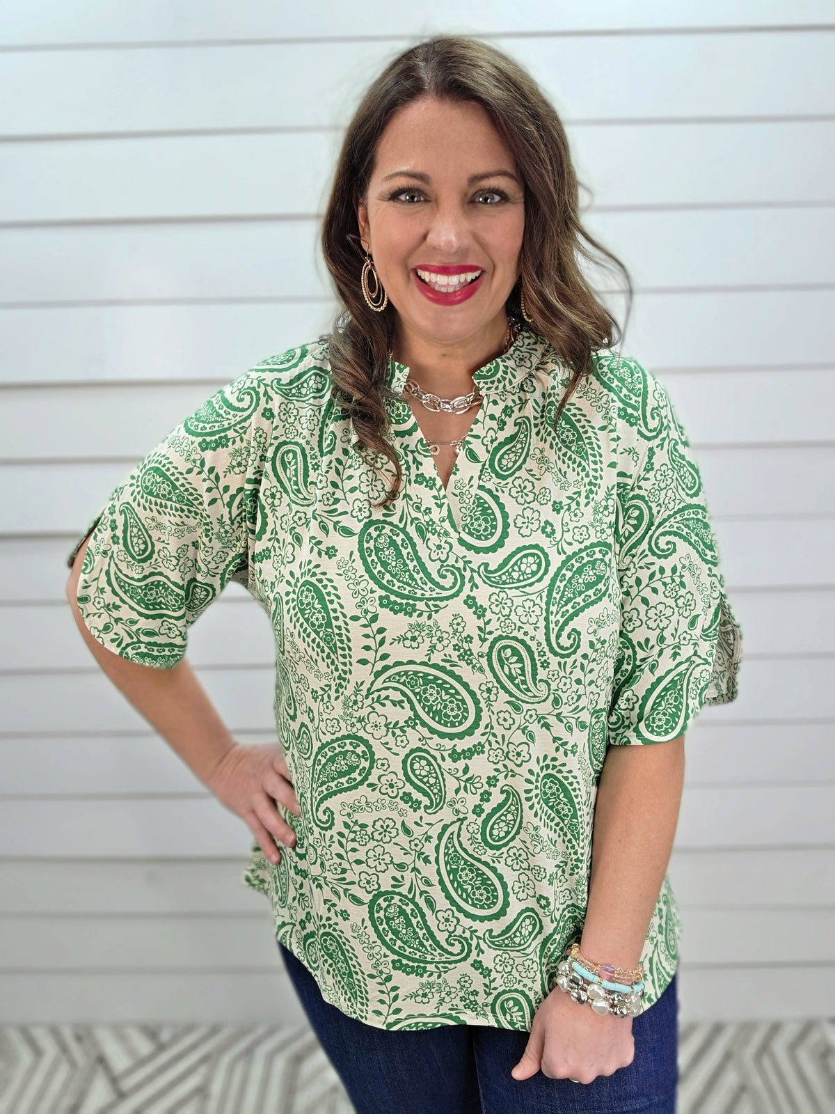 DEAR SCARLETT BREEZE SPLIT SLEEVE TOP - KELLY GREEN/CREAM PRINTED