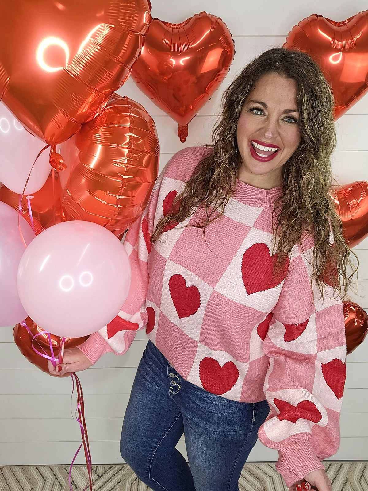 CURVY PINK HEART BLOCK SWEATER