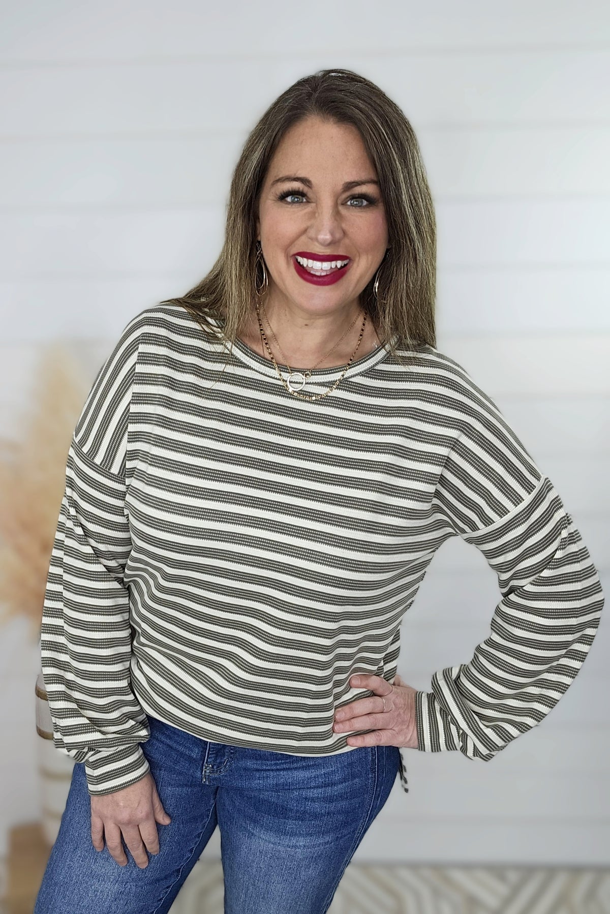 OLIVE CREW NECK LONG SLEEVE STRIPED KNIT TOP