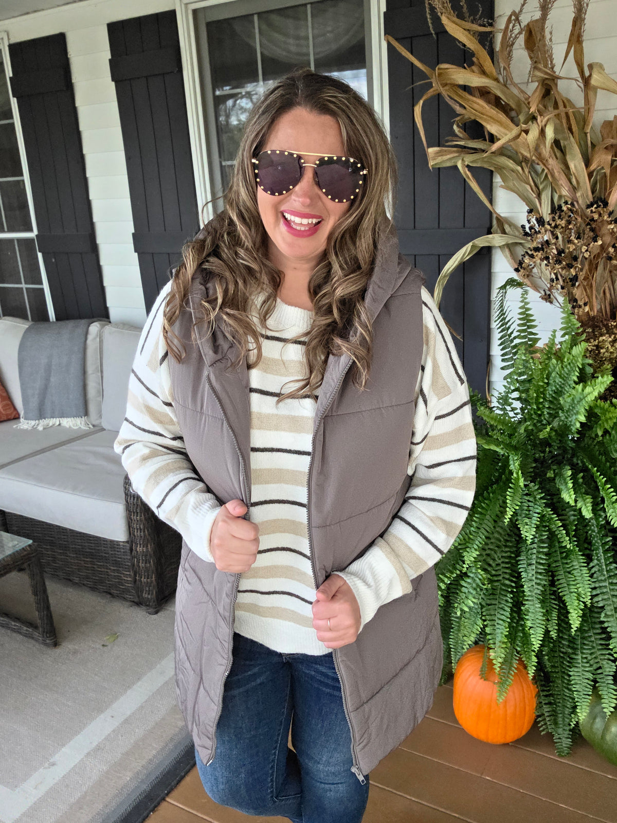 GUNMETAL HOODED PUFF VEST