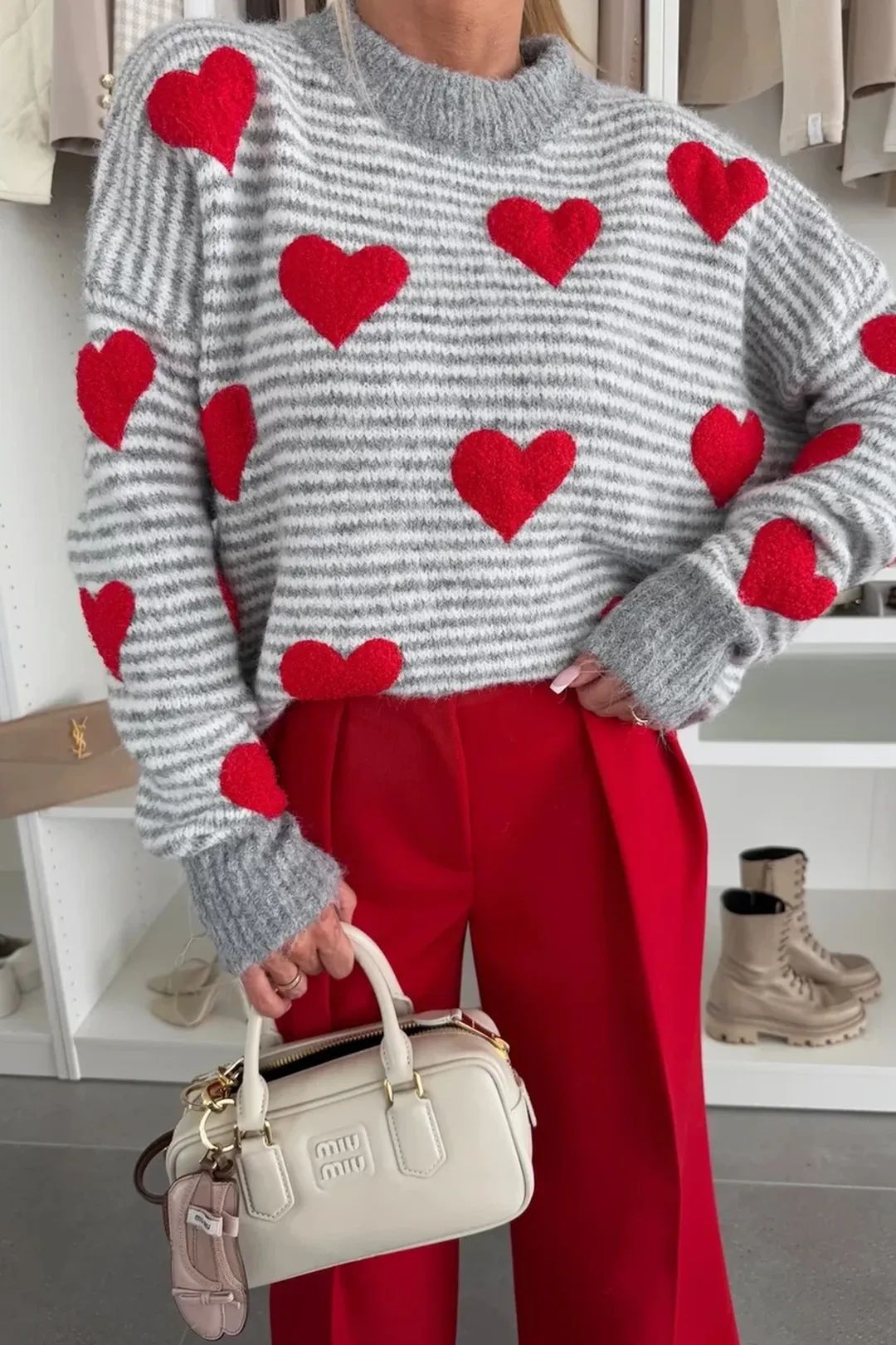 GREY STRIPED KNIT SWEATER WITH RED HEARTS