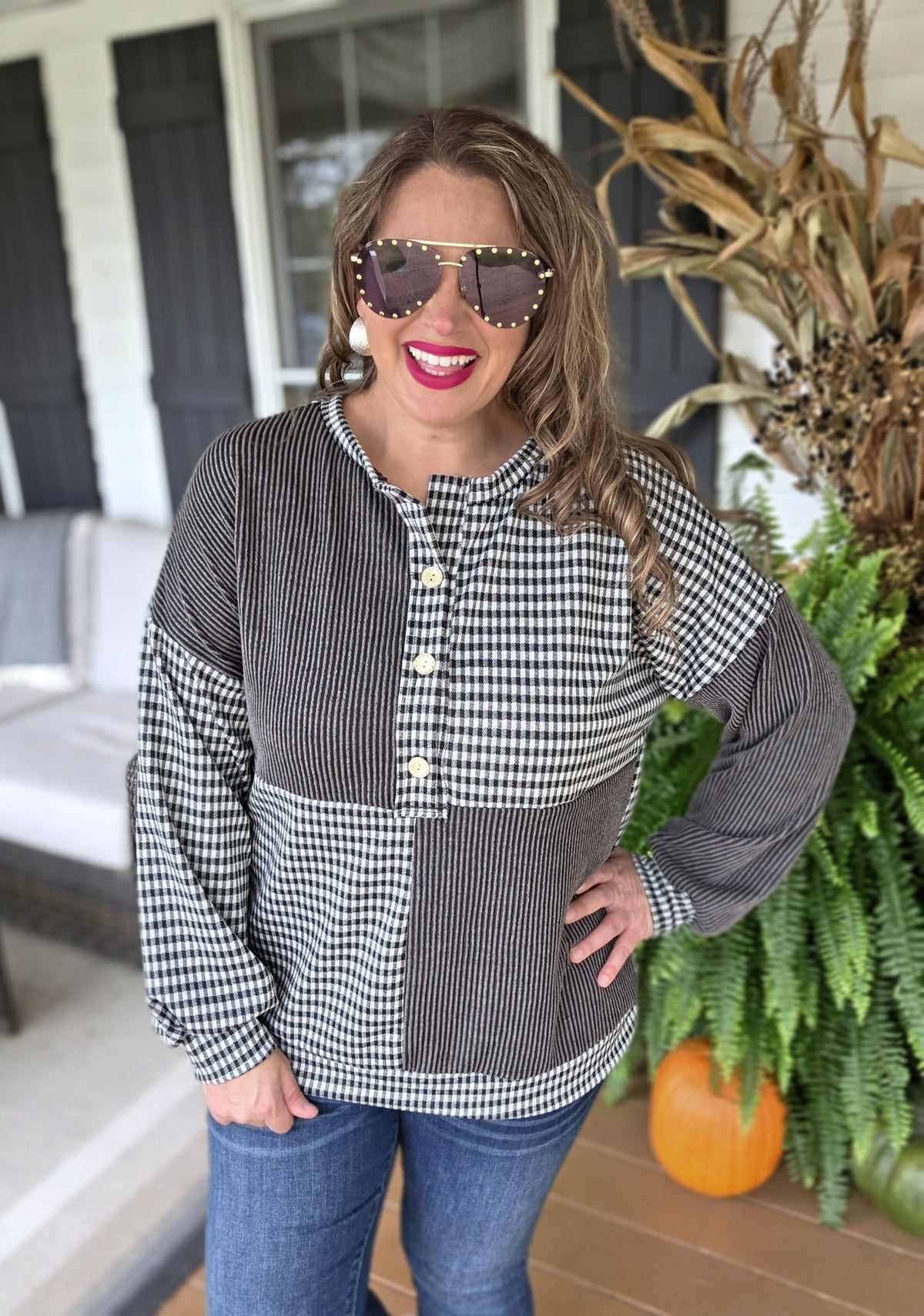 BLACK RASIED RIBBED/BLACK CHECK CONTRAST KNIT HENLEY TOP