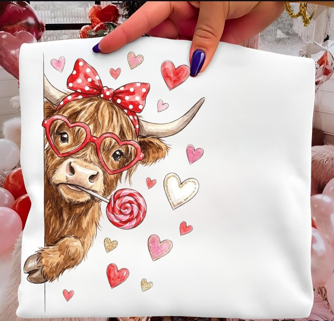 PEEKABOO HIGHLAND VALENTINE COW - S-4XL TEE/SWEATSHIRT