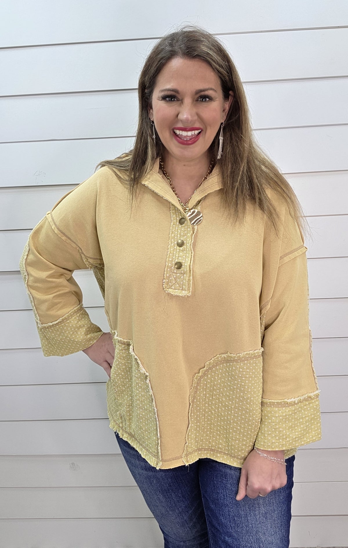 HONEY OVERSIZED POLKA DOT MINERAL WASH QUARTER SNAP W/ SIDE POCKETS