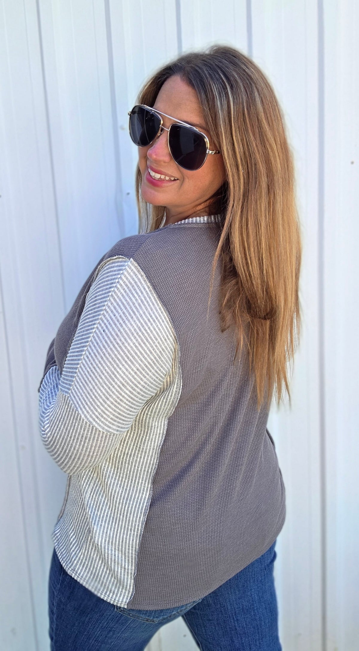 DUSTY CHARCOAL WAFFLE CONTRAST V NECK KNIT TOP