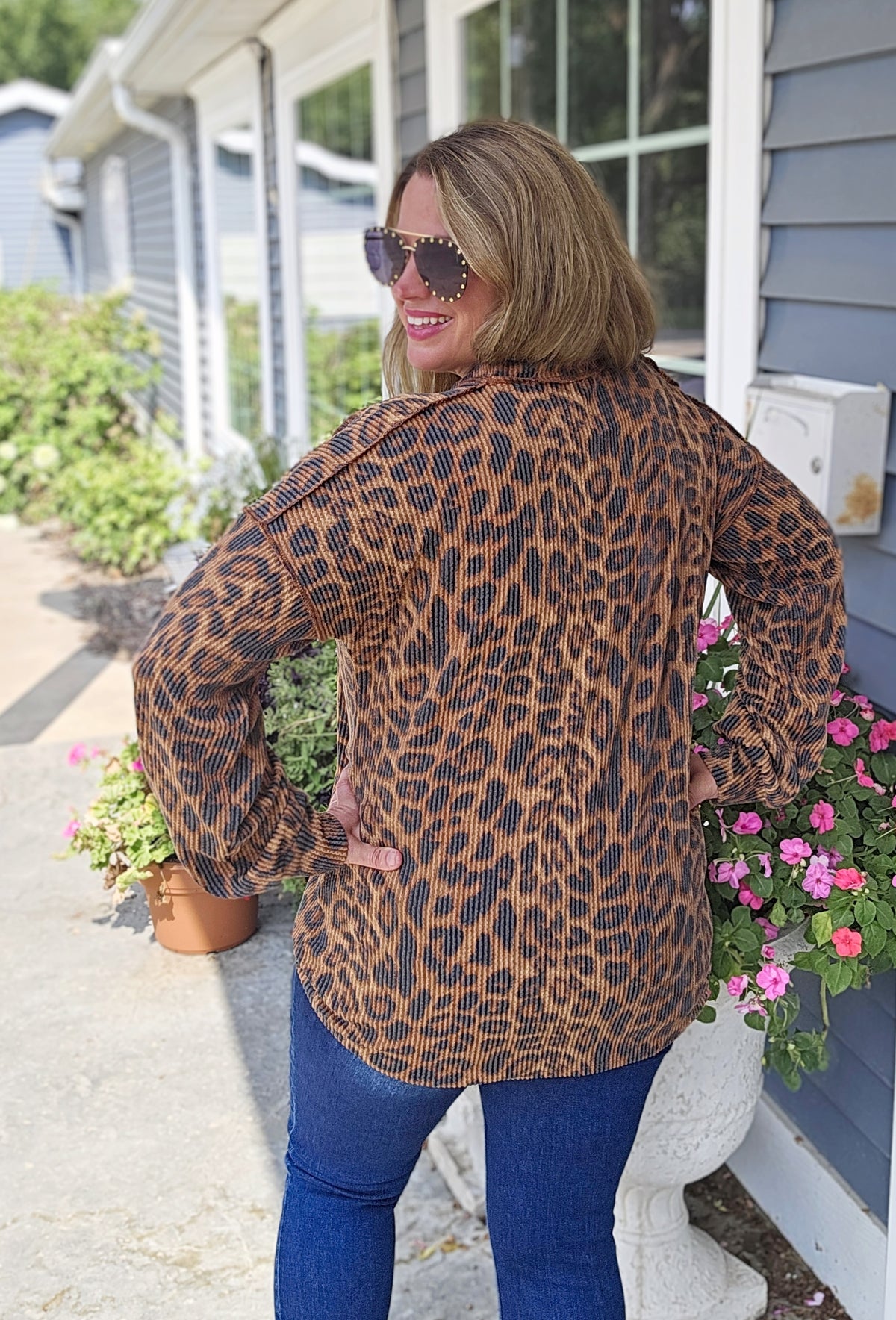 DARK MOCHA RAISED RIBBED ANIMAL PRINT V NECK LONG SLEEVE TOP