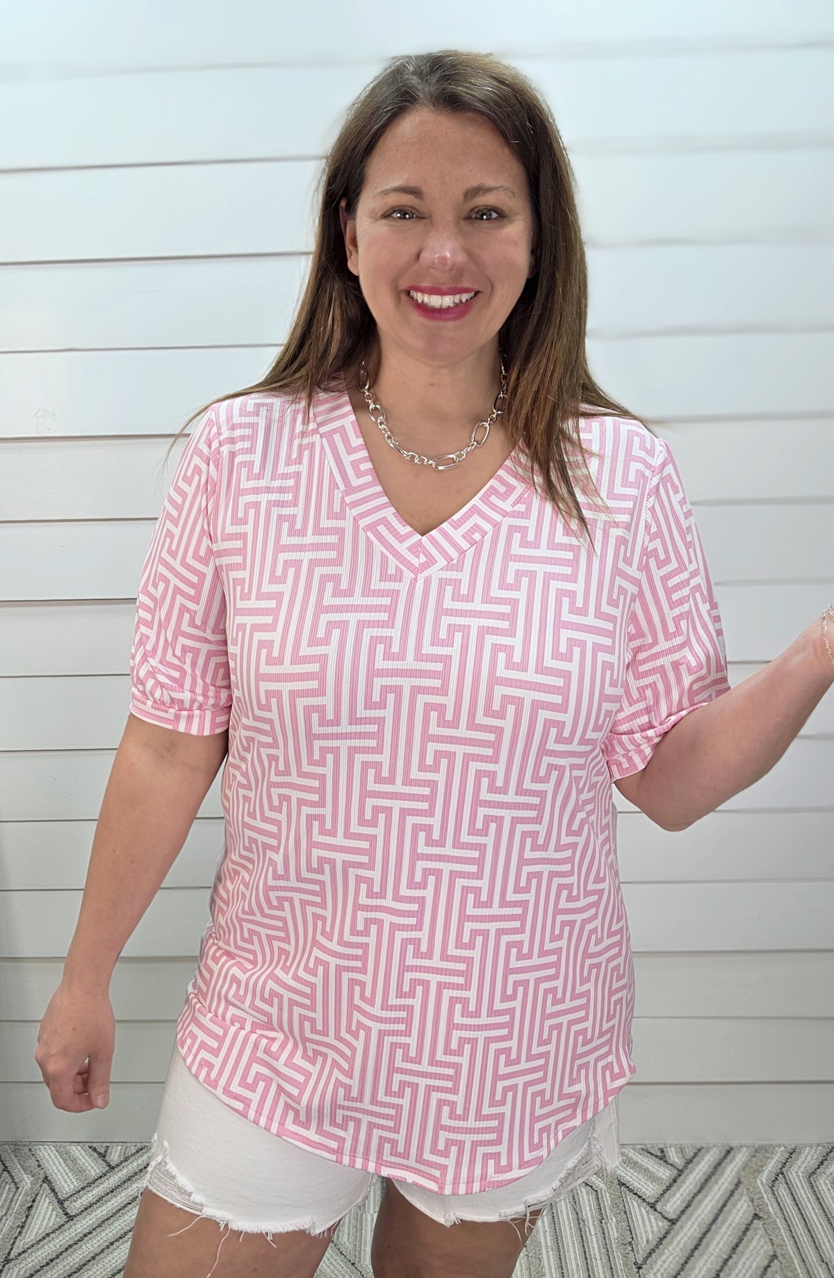 PINK/WHITE GEO PRINT V NECK KNIT TOP